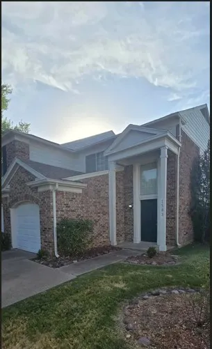 Townhouse For Rent in Tarrant County , 1503 Maybrook Court, Arlington, Texas 76014, 2 Bedroom, 3 Bathroom, 1 Garage spaces, 1,101 Sqft, built in 1986, mls#21369712, Real Estate Agent in Arlington, Homes For Rent in Tarrant county, Homes For Rent in Arlington, Realtor in Arlington Texas, Real Estate Brokerage Independent Realty Texas, Luminita Cordes Realtor