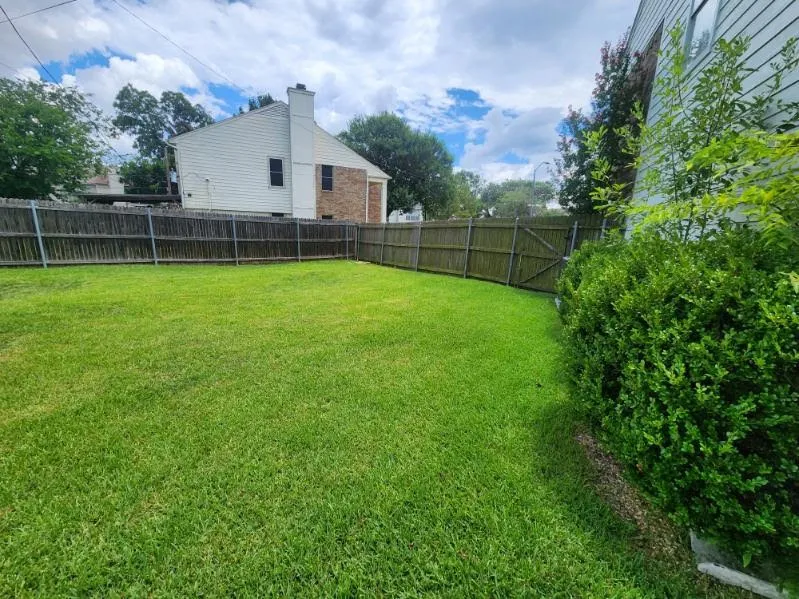 Townhouse For Rent in Tarrant County , 1503 Maybrook Court, Arlington, Texas 76014, 2 Bedroom, 3 Bathroom, 1 Garage spaces, 1,101 Sqft, built in 1986, mls#21369712, Real Estate Agent in Arlington, Homes For Rent in Tarrant county, Homes For Rent in Arlington, Realtor in Arlington Texas, Real Estate Brokerage Independent Realty Texas, Luminita Cordes Realtor