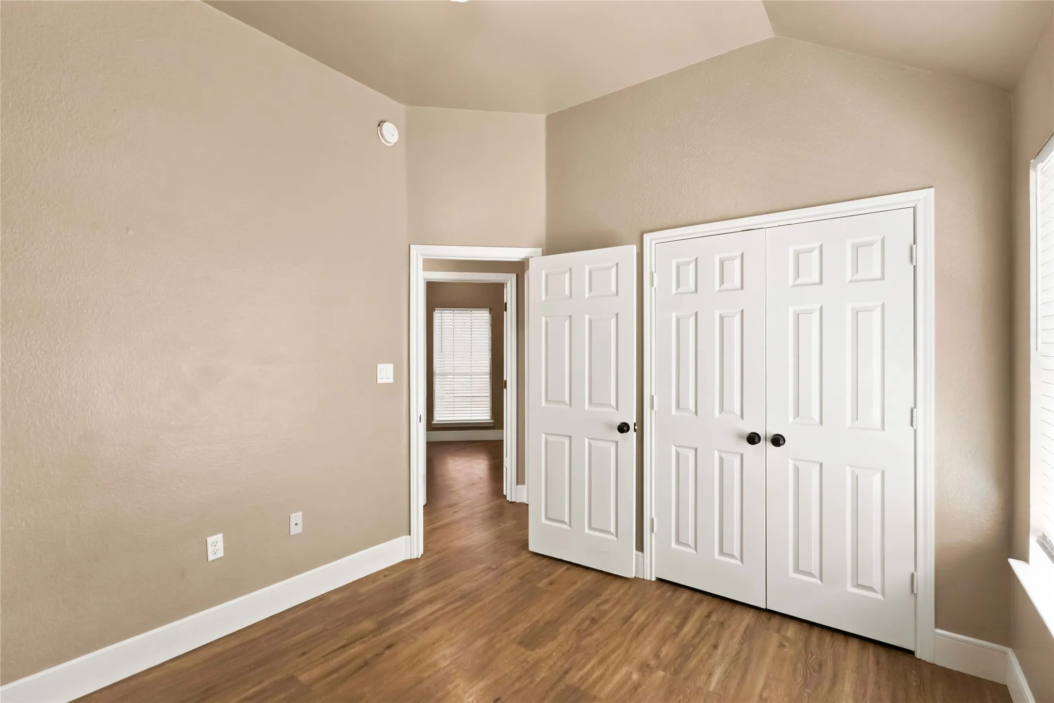 Single Family Residence For Sale in Ellis County , 627 Brenna Road, Waxahachie, Texas 75165, 4 Bedroom, 2 Bathroom, 2 Garage spaces, 1,504 Sqft, built in 2003, mls#21369718, Real Estate Agent in Waxahachie, Homes For Sale in Ellis county, Homes For Sale in Waxahachie, Realtor in Waxahachie Texas, Real Estate Brokerage Independent Realty Texas, Luminita Cordes Realtor