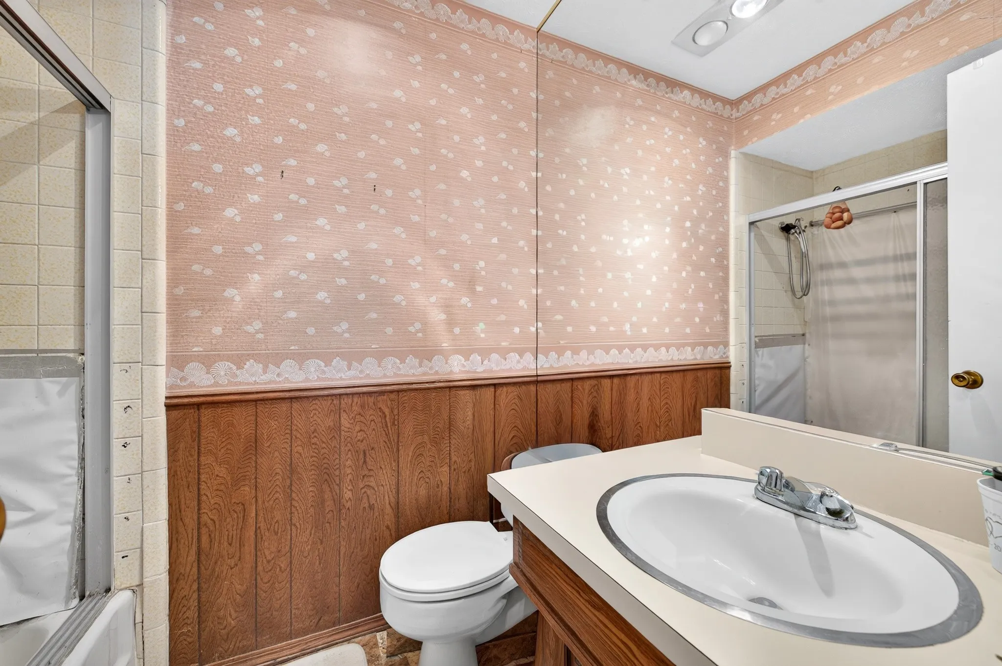 Ensuite bathroom