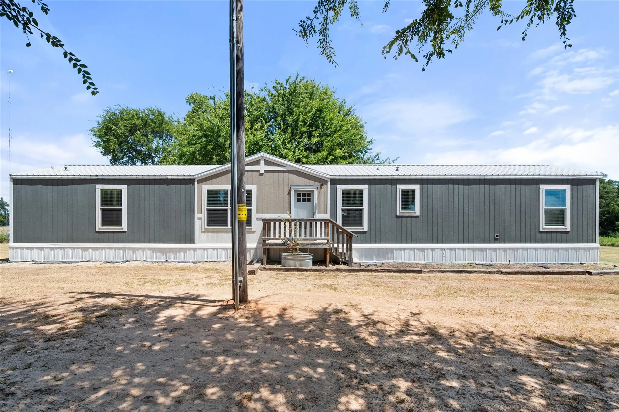 Manufactured Home For Sale in Freestone County , 184 Fcr 941, Teague, Texas 75860, 3 Bedroom, 3 Bathroom, 3 Garage spaces, 1,368 Sqft, built in 2020, mls#21368661, Real Estate Agent in Teague, Homes For Sale in Freestone county, Homes For Sale in Teague, Realtor in Teague Texas, Real Estate Brokerage Independent Realty Texas, Luminita Cordes Realtor