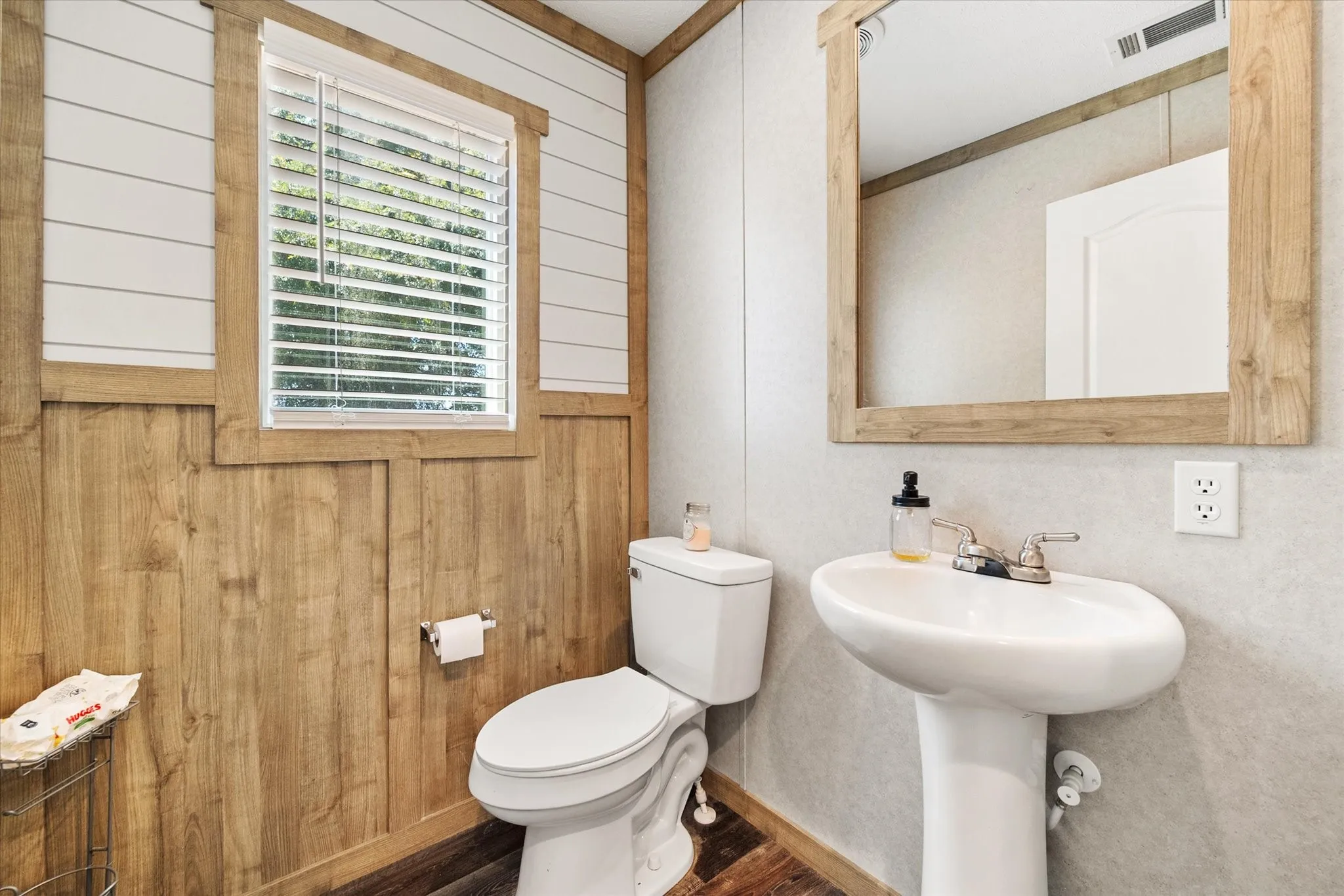 Manufactured Home For Sale in Freestone County , 184 Fcr 941, Teague, Texas 75860, 3 Bedroom, 3 Bathroom, 3 Garage spaces, 1,368 Sqft, built in 2020, mls#21368661, Real Estate Agent in Teague, Homes For Sale in Freestone county, Homes For Sale in Teague, Realtor in Teague Texas, Real Estate Brokerage Independent Realty Texas, Luminita Cordes Realtor