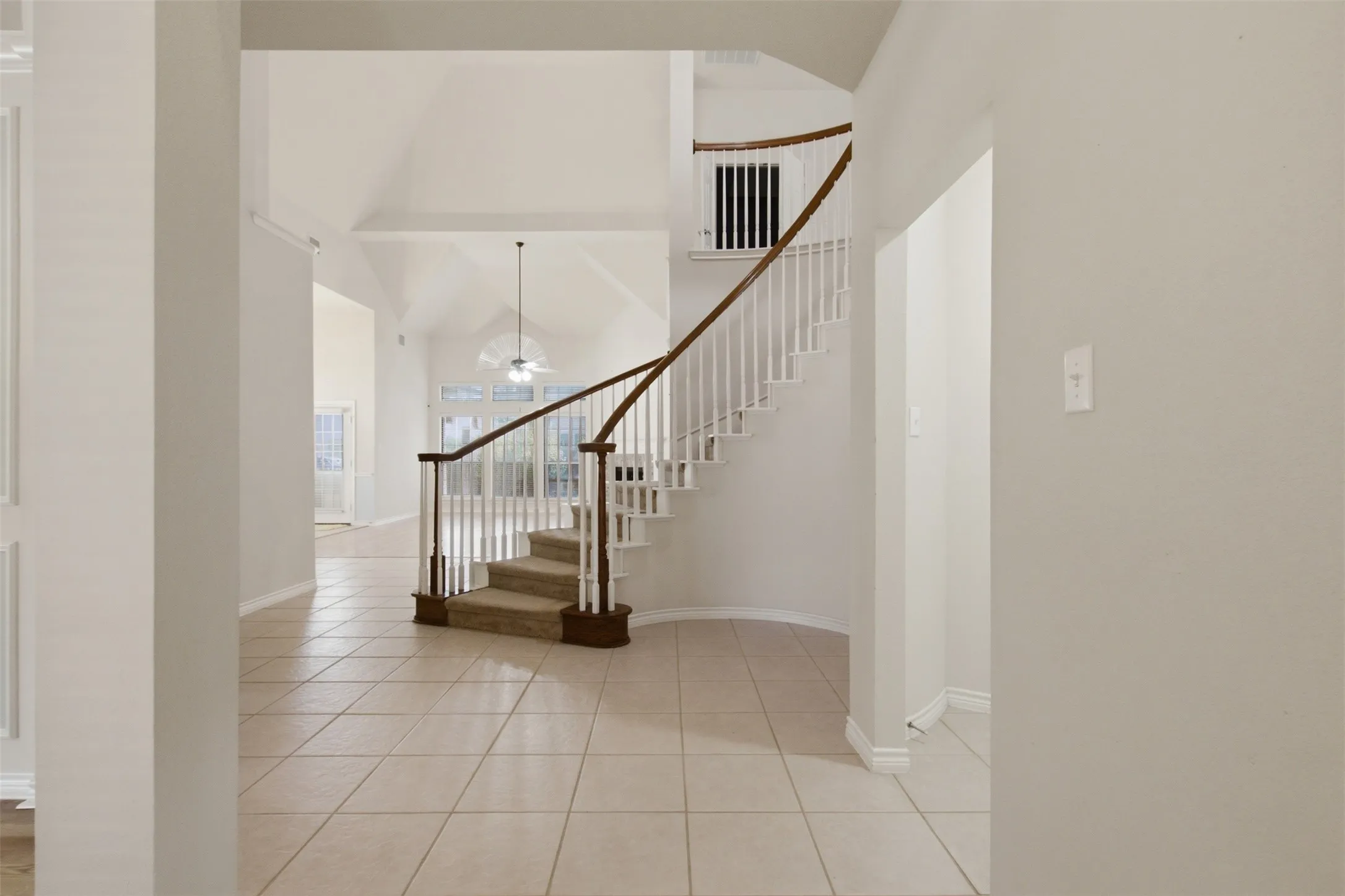 Single Family Residence For Sale in Tarrant County , 4806 Fitzgerald Drive, Mansfield, Texas 76063, 7 Bedroom, 4 Bathroom, 2 Garage spaces, 4,249 Sqft, built in 2006, mls#21367373, Real Estate Agent in Mansfield, Homes For Sale in Tarrant county, Homes For Sale in Mansfield, Realtor in Mansfield Texas, Real Estate Brokerage Independent Realty Texas, Luminita Cordes Realtor