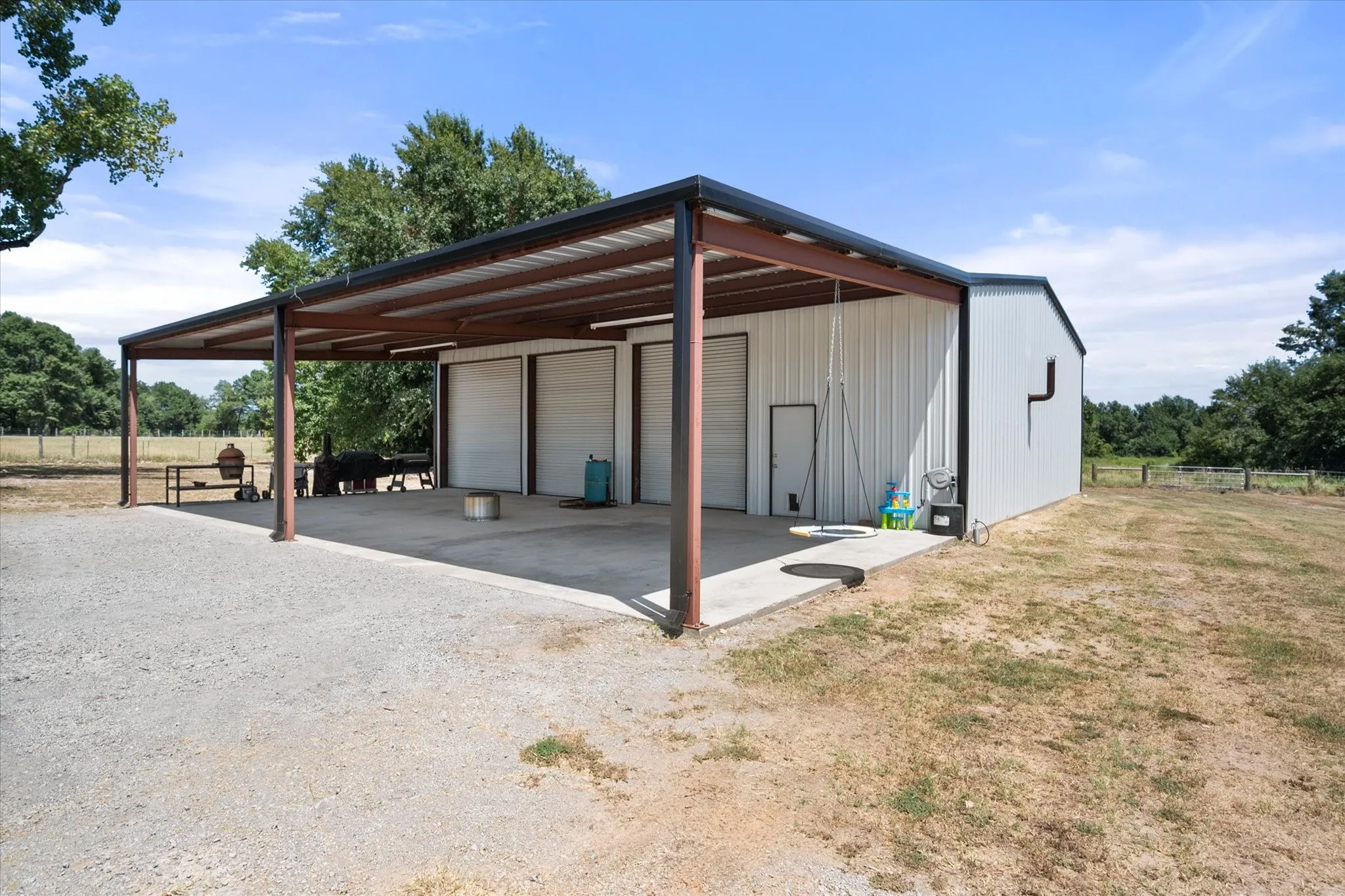 Manufactured Home For Sale in Freestone County , 184 Fcr 941, Teague, Texas 75860, 3 Bedroom, 2 Bathroom, 3 Garage spaces, 1,368 Sqft, built in 2020, mls#21368643, Real Estate Agent in Teague, Homes For Sale in Freestone county, Homes For Sale in Teague, Realtor in Teague Texas, Real Estate Brokerage Independent Realty Texas, Luminita Cordes Realtor