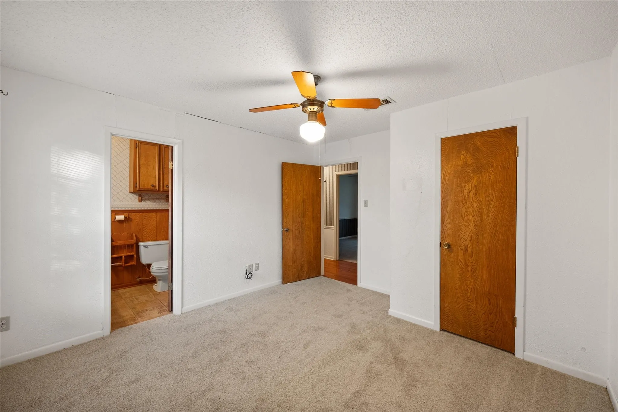 Single Family Residence For Sale in Navarro County , 313 Wesley, Corsicana, Texas 75110, 3 Bedroom, 2 Bathroom, 2 Garage spaces, 1,503 Sqft, built in 1979, mls#21339917, Real Estate Agent in Corsicana, Homes For Sale in Navarro county, Homes For Sale in Corsicana, Realtor in Corsicana Texas, Real Estate Brokerage Independent Realty Texas, Luminita Cordes Realtor