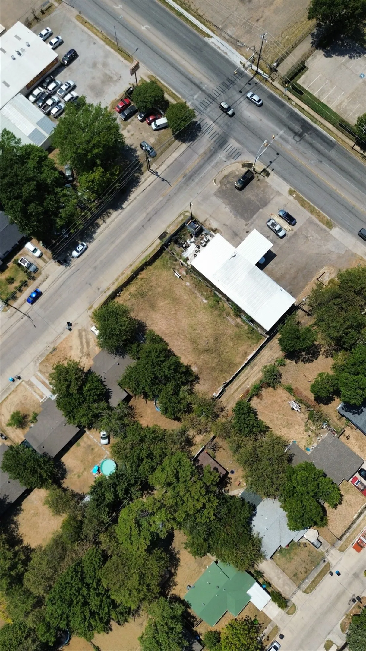 Unimproved Land For Sale in Tarrant County , 4209 Eastland Street, Fort Worth, Texas 76119, 0, 0, Garage spaces, 0 Sqft, built in 0, mls#21369723, Real Estate Agent in Fort Worth, Homes For Sale in Tarrant county, Homes For Sale in Fort Worth, Realtor in Fort Worth Texas, Real Estate Brokerage Independent Realty Texas, Luminita Cordes Realtor