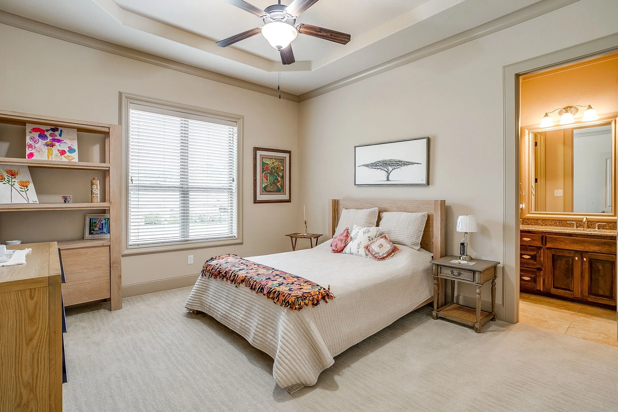 Single Family Residence For Sale in Hood County , 7101 Westover Drive, Granbury, Texas 76049, 3 Bedroom, 4 Bathroom, 2 Garage spaces, 3,034 Sqft, built in 2014, mls#21365704, Real Estate Agent in Granbury, Homes For Sale in Hood county, Homes For Sale in Granbury, Realtor in Granbury Texas, Real Estate Brokerage Independent Realty Texas, Luminita Cordes Realtor