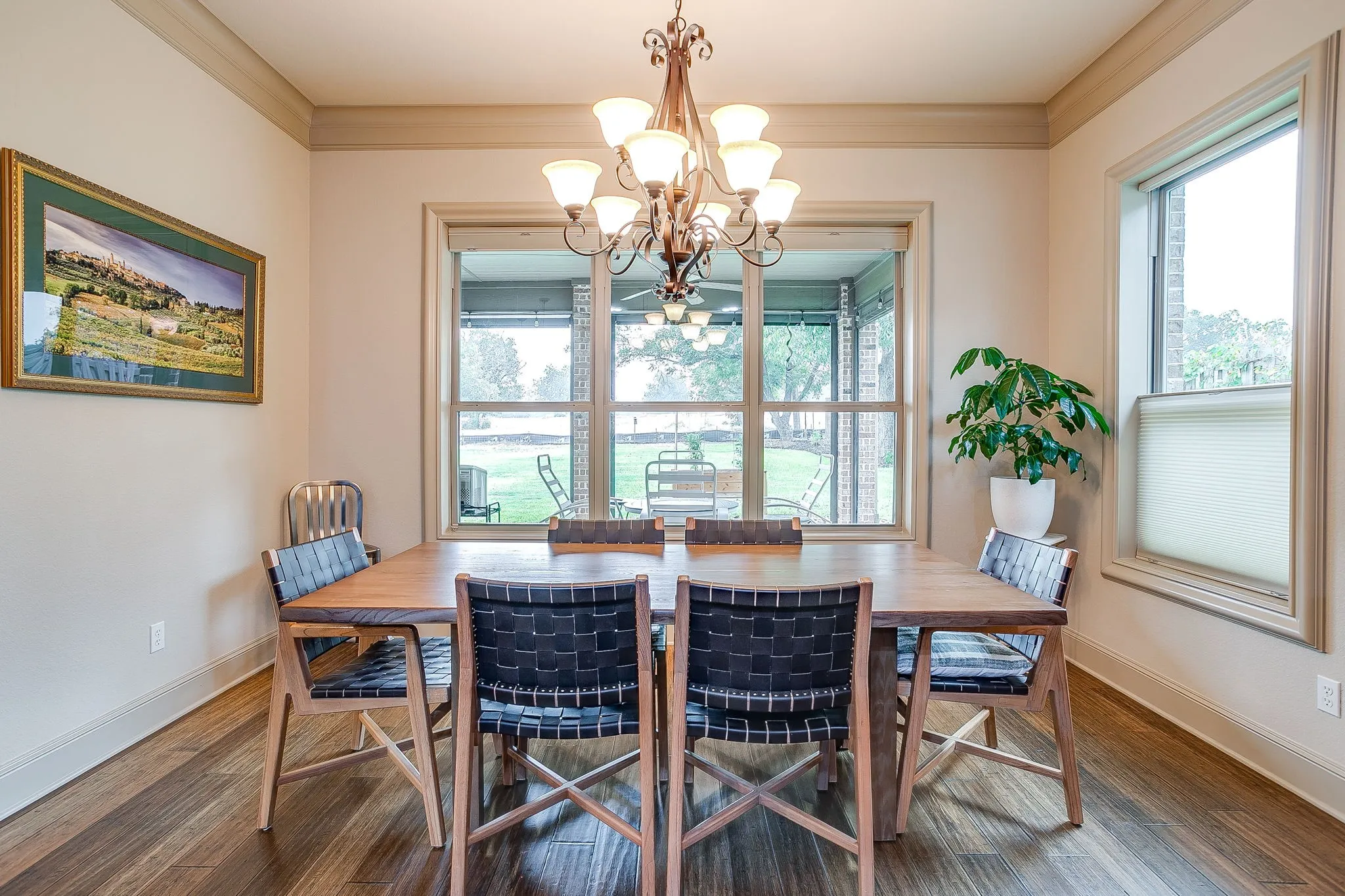 Single Family Residence For Sale in Hood County , 7101 Westover Drive, Granbury, Texas 76049, 3 Bedroom, 4 Bathroom, 2 Garage spaces, 3,034 Sqft, built in 2014, mls#21365704, Real Estate Agent in Granbury, Homes For Sale in Hood county, Homes For Sale in Granbury, Realtor in Granbury Texas, Real Estate Brokerage Independent Realty Texas, Luminita Cordes Realtor