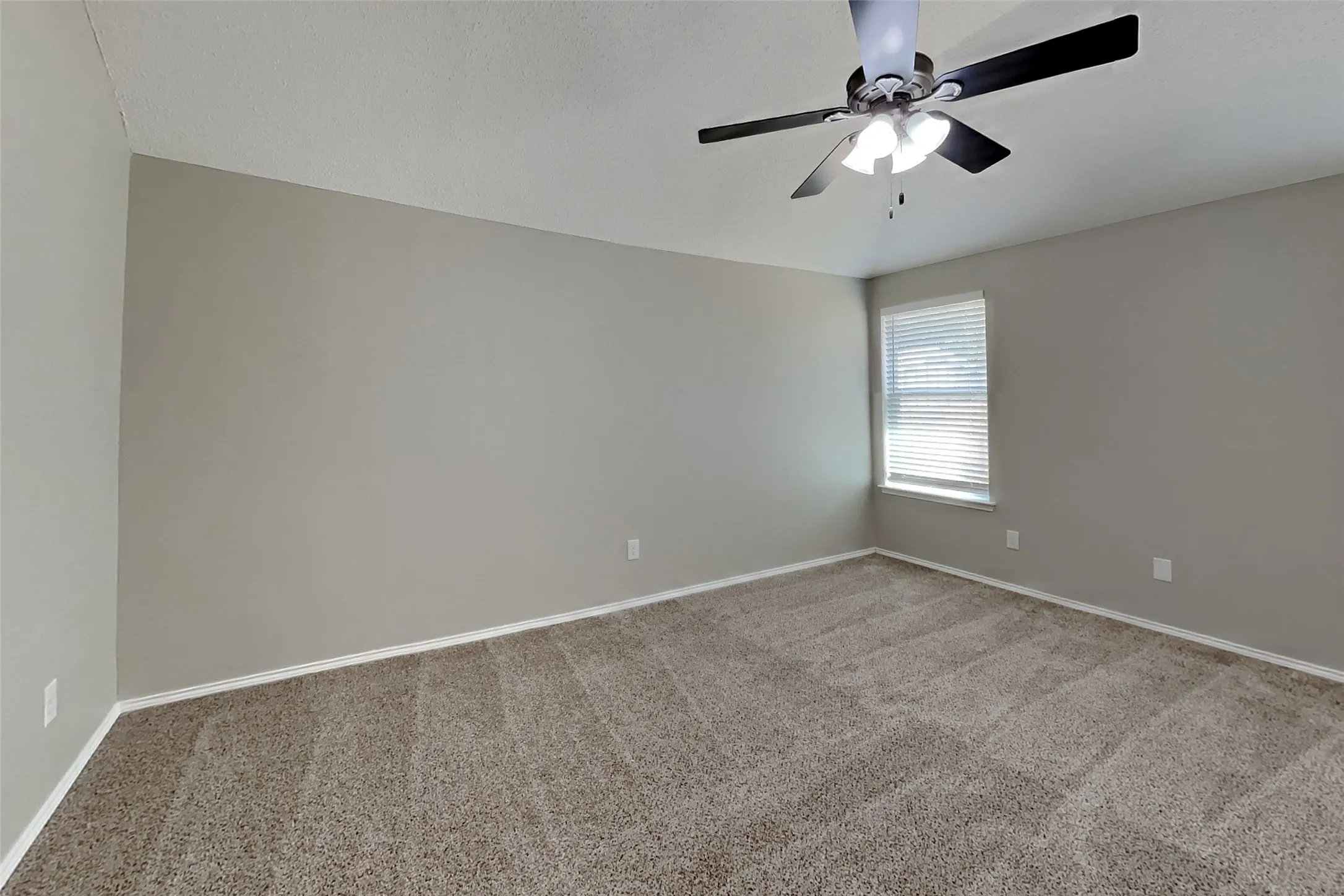 Single Family Residence For Rent in Tarrant County , 1822 Cancun Drive, Mansfield, Texas 76063, 4 Bedroom, 2 Bathroom, 2 Garage spaces, 1,825 Sqft, built in 2003, mls#21369741, Real Estate Agent in Mansfield, Homes For Rent in Tarrant county, Homes For Rent in Mansfield, Realtor in Mansfield Texas, Real Estate Brokerage Independent Realty Texas, Luminita Cordes Realtor