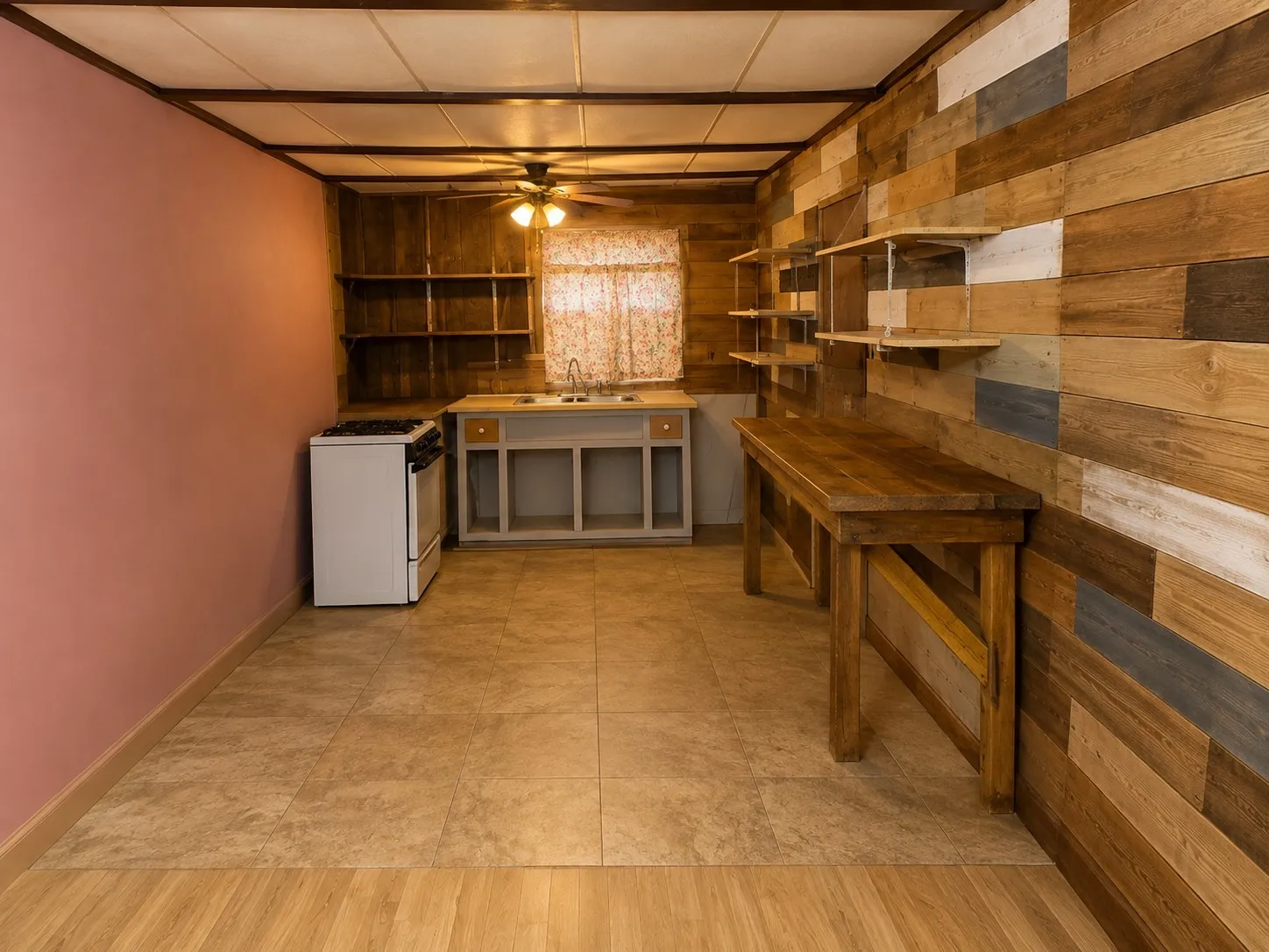 Single Family Residence For Sale in Wood County , 286 County Road 2175, Quitman, Texas 75783, 2 Bedroom, 1 Bathroom, Garage spaces, 999 Sqft, built in 1990, mls#21369745, Real Estate Agent in Quitman, Homes For Sale in Wood county, Homes For Sale in Quitman, Realtor in Quitman Texas, Real Estate Brokerage Independent Realty Texas, Luminita Cordes Realtor