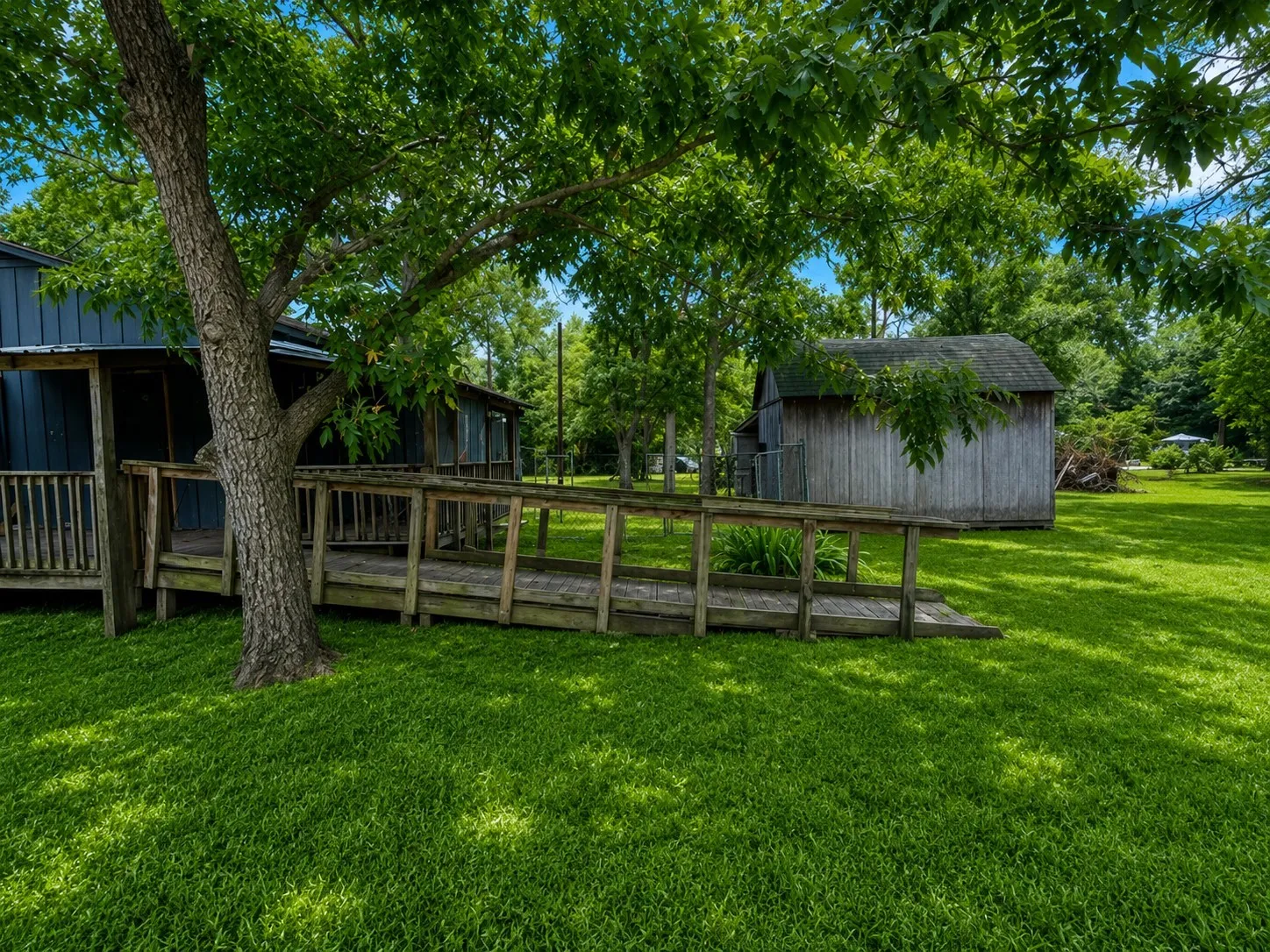 Single Family Residence For Sale in Wood County , 286 County Road 2175, Quitman, Texas 75783, 2 Bedroom, 1 Bathroom, Garage spaces, 999 Sqft, built in 1990, mls#21369745, Real Estate Agent in Quitman, Homes For Sale in Wood county, Homes For Sale in Quitman, Realtor in Quitman Texas, Real Estate Brokerage Independent Realty Texas, Luminita Cordes Realtor