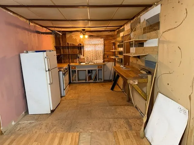 Single Family Residence For Sale in Wood County , 286 County Road 2175, Quitman, Texas 75783, 2 Bedroom, 1 Bathroom, Garage spaces, 999 Sqft, built in 1990, mls#21369745, Real Estate Agent in Quitman, Homes For Sale in Wood county, Homes For Sale in Quitman, Realtor in Quitman Texas, Real Estate Brokerage Independent Realty Texas, Luminita Cordes Realtor