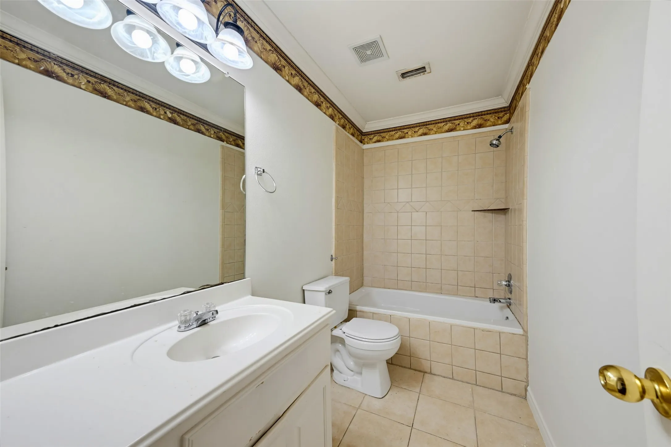 Single Family Residence For Sale in Tarrant County , 4804 Grapevine Terrace, Fort Worth, Texas 76123, 6 Bedroom, 5 Bathroom, 2 Garage spaces, 4,468 Sqft, built in 2003, mls#21368812, Real Estate Agent in Fort Worth, Homes For Sale in Tarrant county, Homes For Sale in Fort Worth, Realtor in Fort Worth Texas, Real Estate Brokerage Independent Realty Texas, Luminita Cordes Realtor