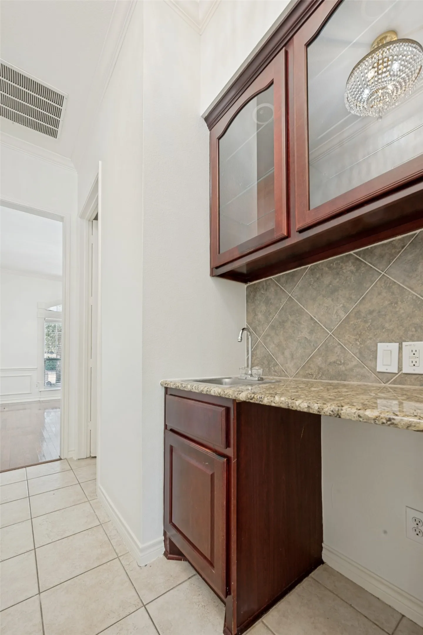 Single Family Residence For Sale in Tarrant County , 4804 Grapevine Terrace, Fort Worth, Texas 76123, 6 Bedroom, 5 Bathroom, 2 Garage spaces, 4,468 Sqft, built in 2003, mls#21368812, Real Estate Agent in Fort Worth, Homes For Sale in Tarrant county, Homes For Sale in Fort Worth, Realtor in Fort Worth Texas, Real Estate Brokerage Independent Realty Texas, Luminita Cordes Realtor