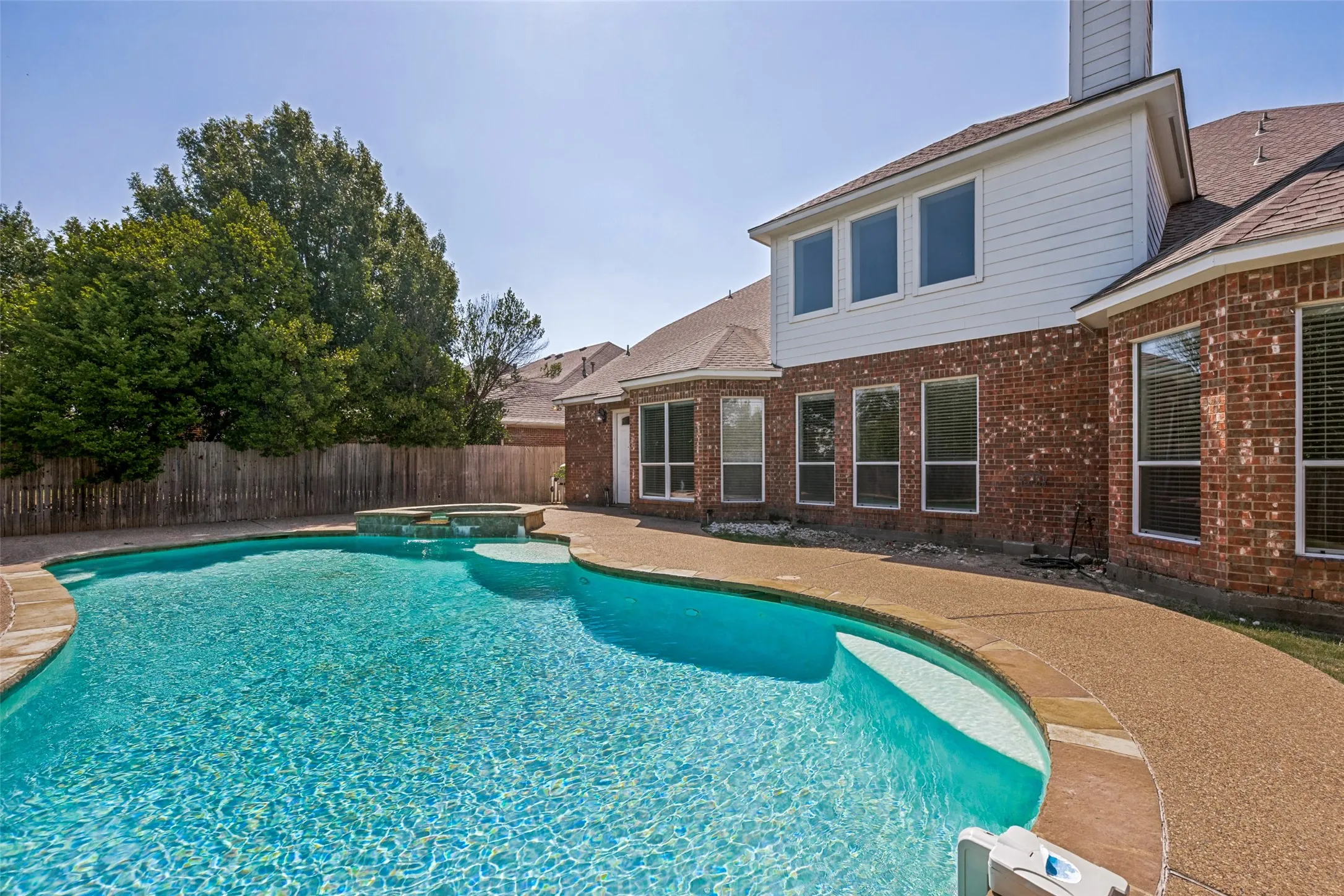 Single Family Residence For Sale in Tarrant County , 4804 Grapevine Terrace, Fort Worth, Texas 76123, 6 Bedroom, 5 Bathroom, 2 Garage spaces, 4,468 Sqft, built in 2003, mls#21368812, Real Estate Agent in Fort Worth, Homes For Sale in Tarrant county, Homes For Sale in Fort Worth, Realtor in Fort Worth Texas, Real Estate Brokerage Independent Realty Texas, Luminita Cordes Realtor