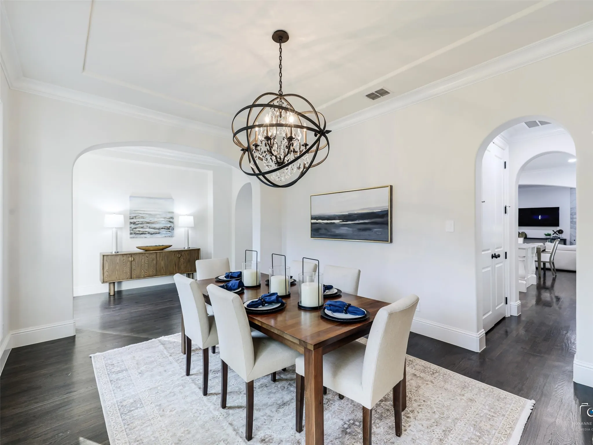 Formal dining room with butler's pantry