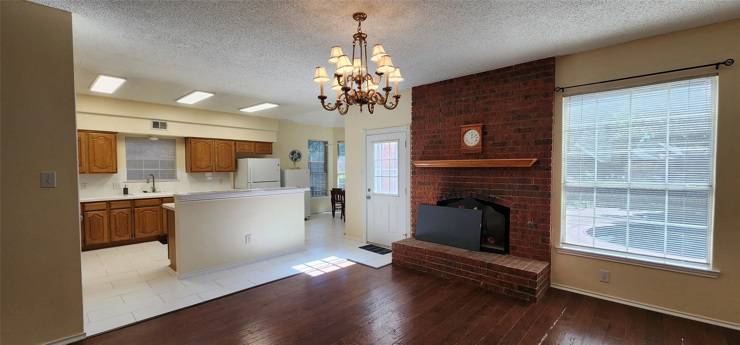 Single Family Residence For Rent in Denton County , 2413 Timber Ridge Lane, Flower Mound, Texas 75028, 5 Bedroom, 3 Bathroom, 2 Garage spaces, 2,890 Sqft, built in 1991, mls#21369752, Real Estate Agent in Flower Mound, Homes For Rent in Denton county, Homes For Rent in Flower Mound, Realtor in Flower Mound Texas, Real Estate Brokerage Independent Realty Texas, Luminita Cordes Realtor