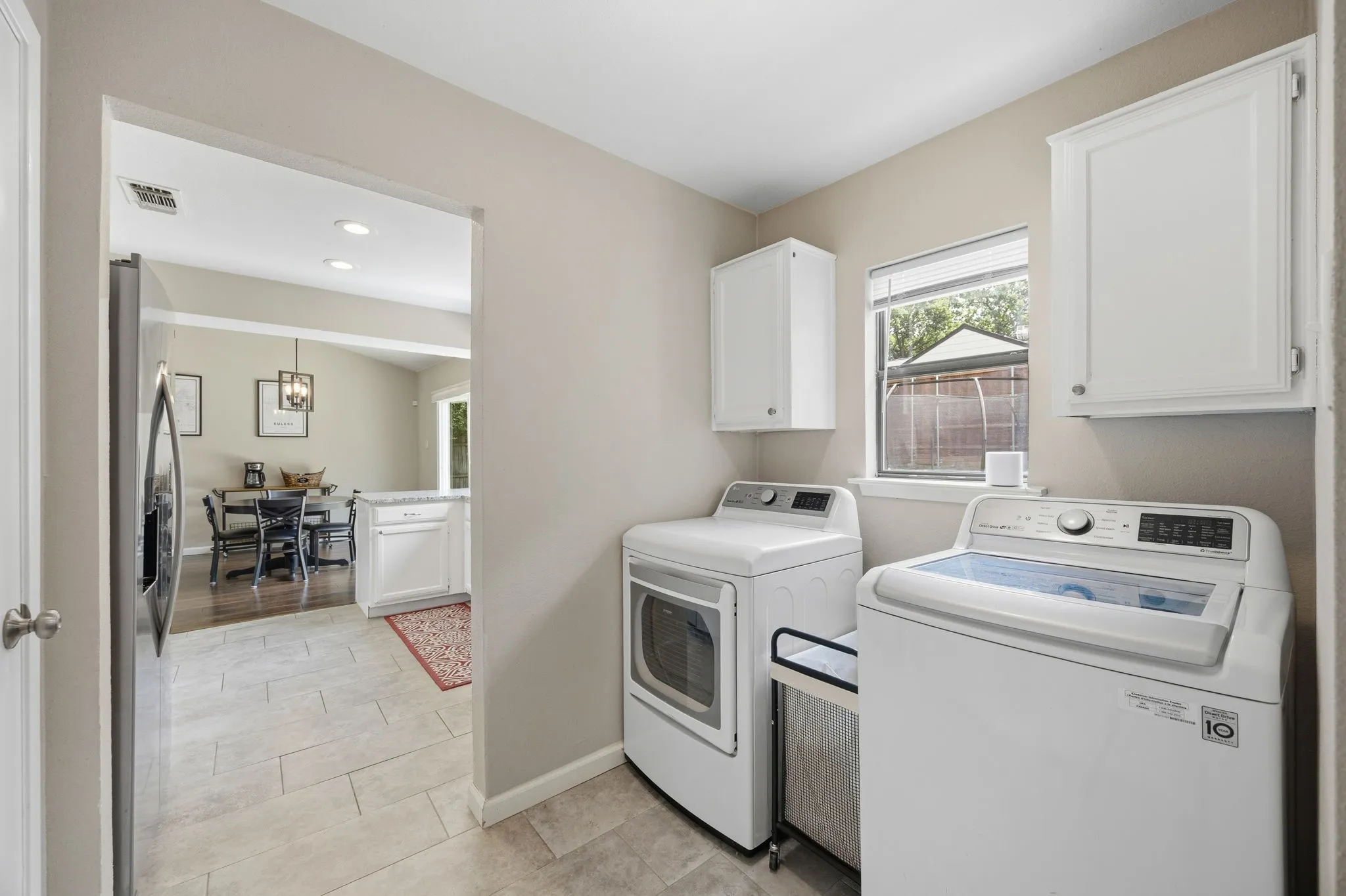 Single Family Residence For Sale in Tarrant County , 408 Thorn Wood Drive, Euless, Texas 76039, 3 Bedroom, 2 Bathroom, 2 Garage spaces, 1,523 Sqft, built in 1982, mls#21369759, Real Estate Agent in Euless, Homes For Sale in Tarrant county, Homes For Sale in Euless, Realtor in Euless Texas, Real Estate Brokerage Independent Realty Texas, Luminita Cordes Realtor