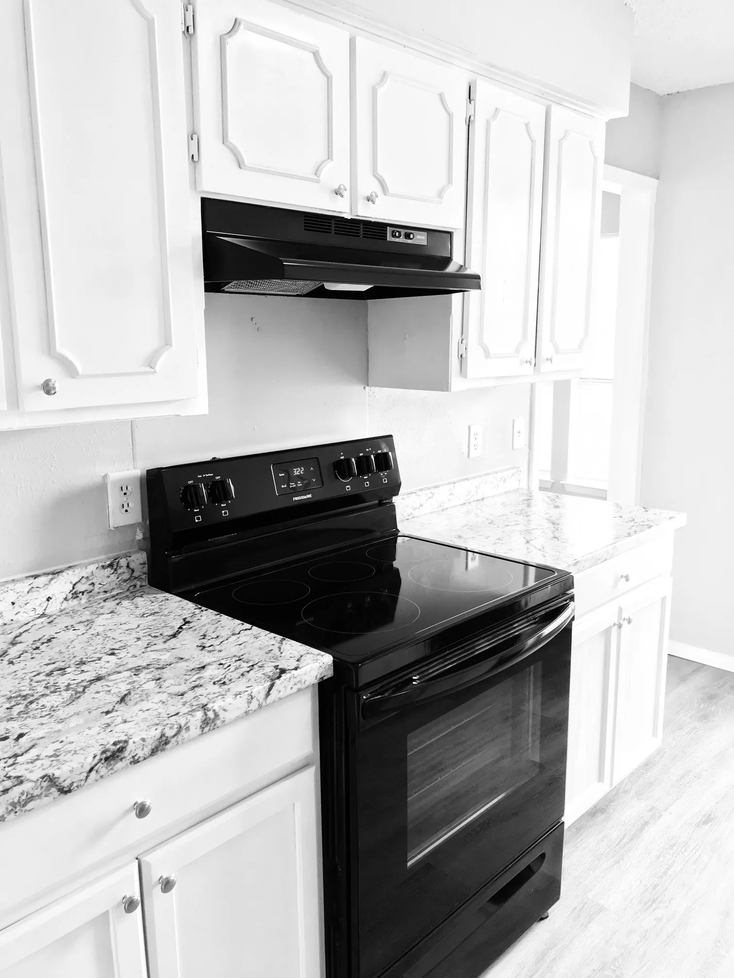 Duplex For Rent in Tarrant County , 514 Mcqueary Street, Arlington, Texas 76012, 2 Bedroom, 1 Bathroom, Garage spaces, 1,262 Sqft, built in 1981, mls#21365453, Real Estate Agent in Arlington, Homes For Rent in Tarrant county, Homes For Rent in Arlington, Realtor in Arlington Texas, Real Estate Brokerage Independent Realty Texas, Luminita Cordes Realtor