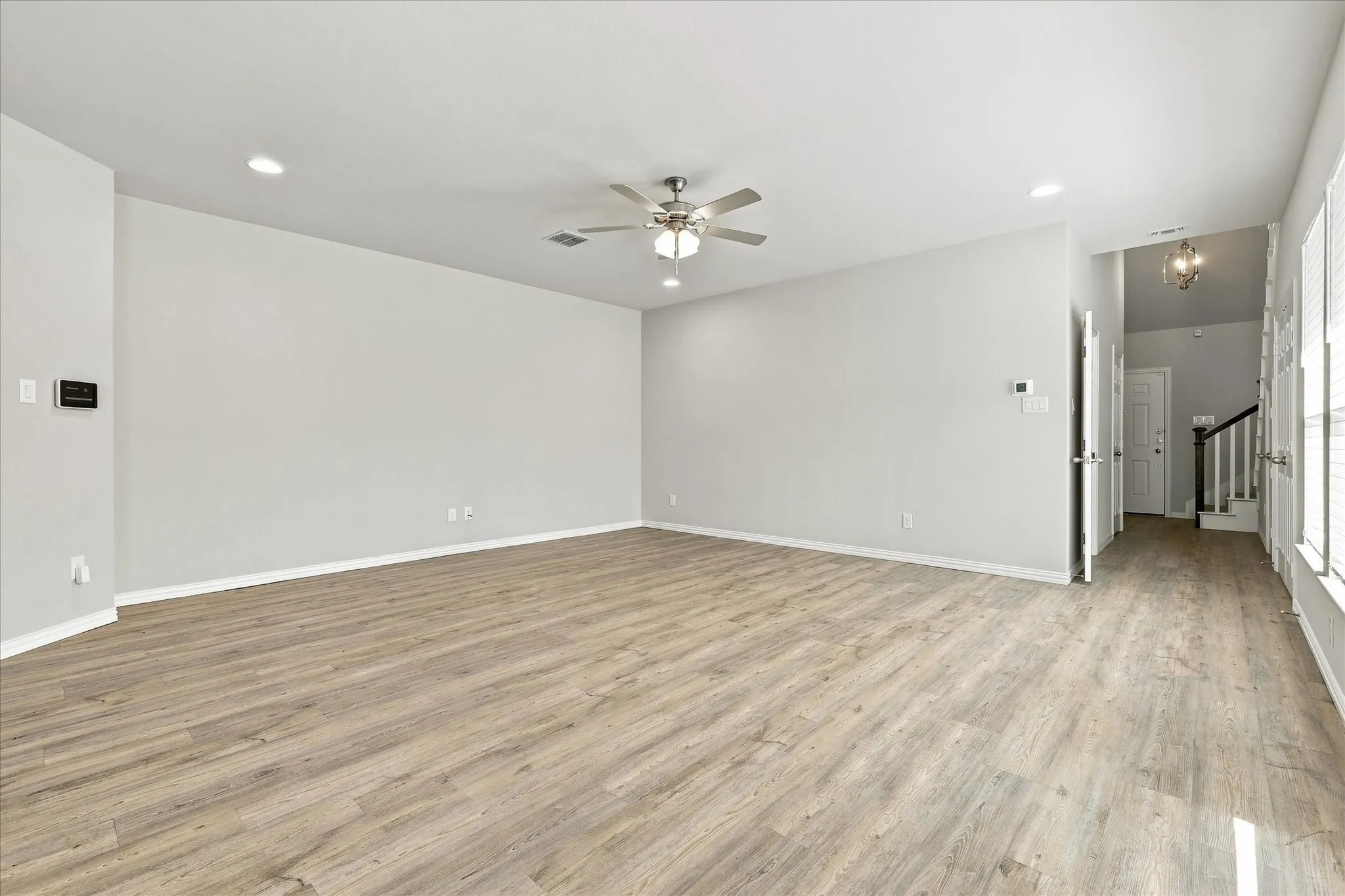 Duplex For Rent in Tarrant County , 216 Wayside Court, Bedford, Texas 76021, 3 Bedroom, 3 Bathroom, 2 Garage spaces, 1,697 Sqft, built in 2023, mls#21368338, Real Estate Agent in Bedford, Homes For Rent in Tarrant county, Homes For Rent in Bedford, Realtor in Bedford Texas, Real Estate Brokerage Independent Realty Texas, Luminita Cordes Realtor