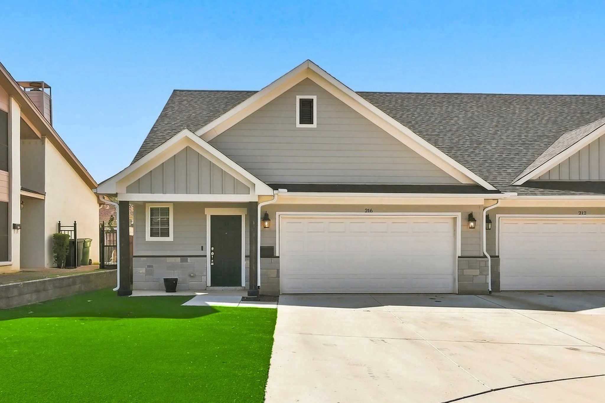Duplex For Rent in Tarrant County , 216 Wayside Court, Bedford, Texas 76021, 3 Bedroom, 3 Bathroom, 2 Garage spaces, 1,697 Sqft, built in 2023, mls#21368338, Real Estate Agent in Bedford, Homes For Rent in Tarrant county, Homes For Rent in Bedford, Realtor in Bedford Texas, Real Estate Brokerage Independent Realty Texas, Luminita Cordes Realtor