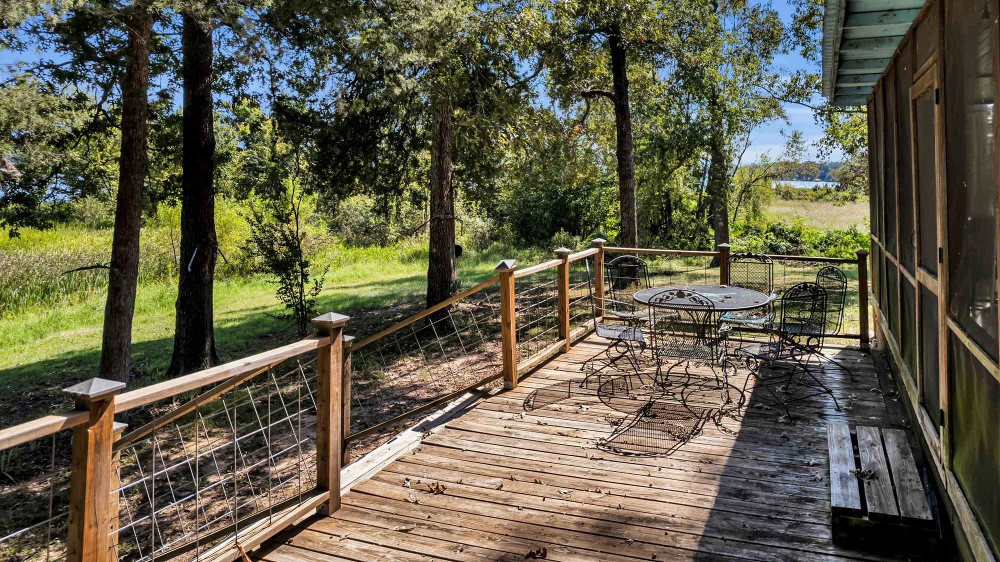 Single Family Residence For Sale in Cherokee County , 895 Fm 3288 E, Jacksonville, Texas 75766, 2 Bedroom, 2 Bathroom, Garage spaces, 1,891 Sqft, built in 1966, mls#21369770, Real Estate Agent in Jacksonville, Homes For Sale in Cherokee county, Homes For Sale in Jacksonville, Realtor in Jacksonville Texas, Real Estate Brokerage Independent Realty Texas, Luminita Cordes Realtor