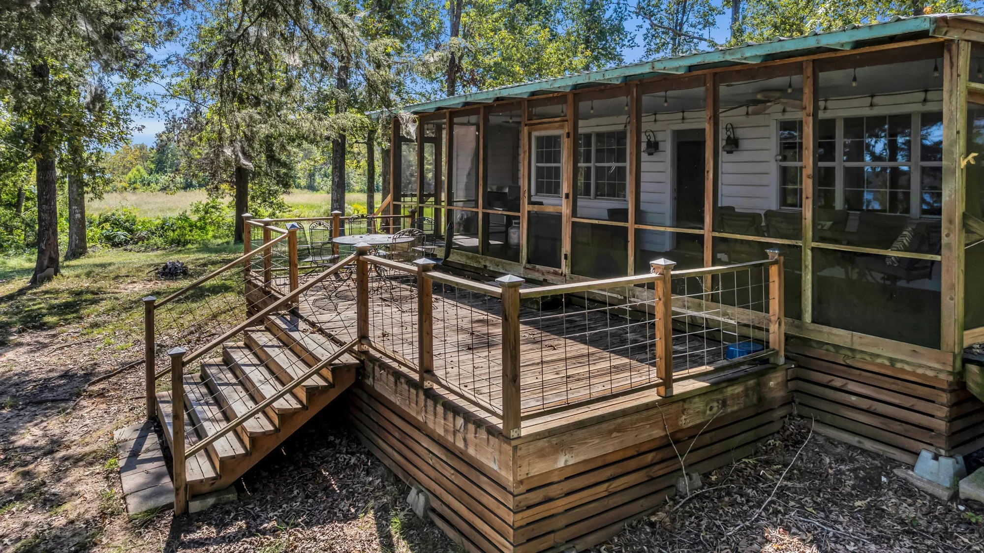 Single Family Residence For Sale in Cherokee County , 895 Fm 3288 E, Jacksonville, Texas 75766, 2 Bedroom, 2 Bathroom, Garage spaces, 1,891 Sqft, built in 1966, mls#21369770, Real Estate Agent in Jacksonville, Homes For Sale in Cherokee county, Homes For Sale in Jacksonville, Realtor in Jacksonville Texas, Real Estate Brokerage Independent Realty Texas, Luminita Cordes Realtor