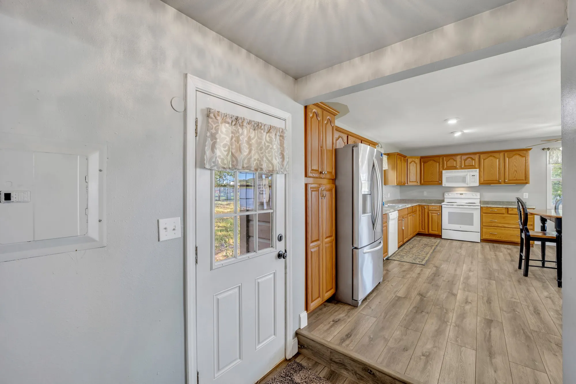 Single Family Residence For Sale in Cherokee County , 895 Fm 3288 E, Jacksonville, Texas 75766, 2 Bedroom, 2 Bathroom, Garage spaces, 1,891 Sqft, built in 1966, mls#21369770, Real Estate Agent in Jacksonville, Homes For Sale in Cherokee county, Homes For Sale in Jacksonville, Realtor in Jacksonville Texas, Real Estate Brokerage Independent Realty Texas, Luminita Cordes Realtor