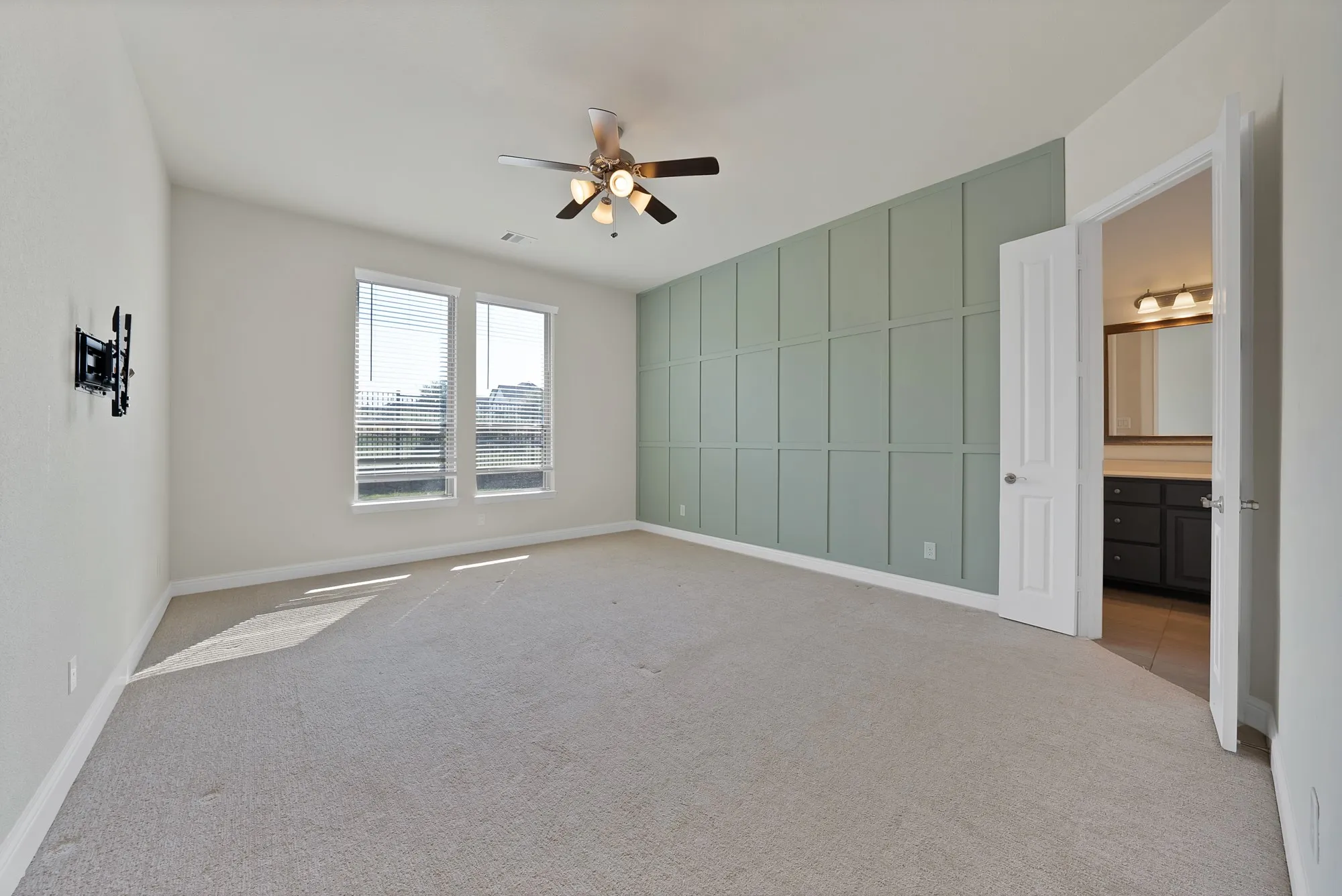 Single Family Residence For Sale in Denton County , 1247 Coneflower Drive, Frisco, Texas 75033, 3 Bedroom, 2 Bathroom, 2 Garage spaces, 2,267 Sqft, built in 2020, mls#21369637, Real Estate Agent in Frisco, Homes For Sale in Denton county, Homes For Sale in Frisco, Realtor in Frisco Texas, Real Estate Brokerage Independent Realty Texas, Luminita Cordes Realtor