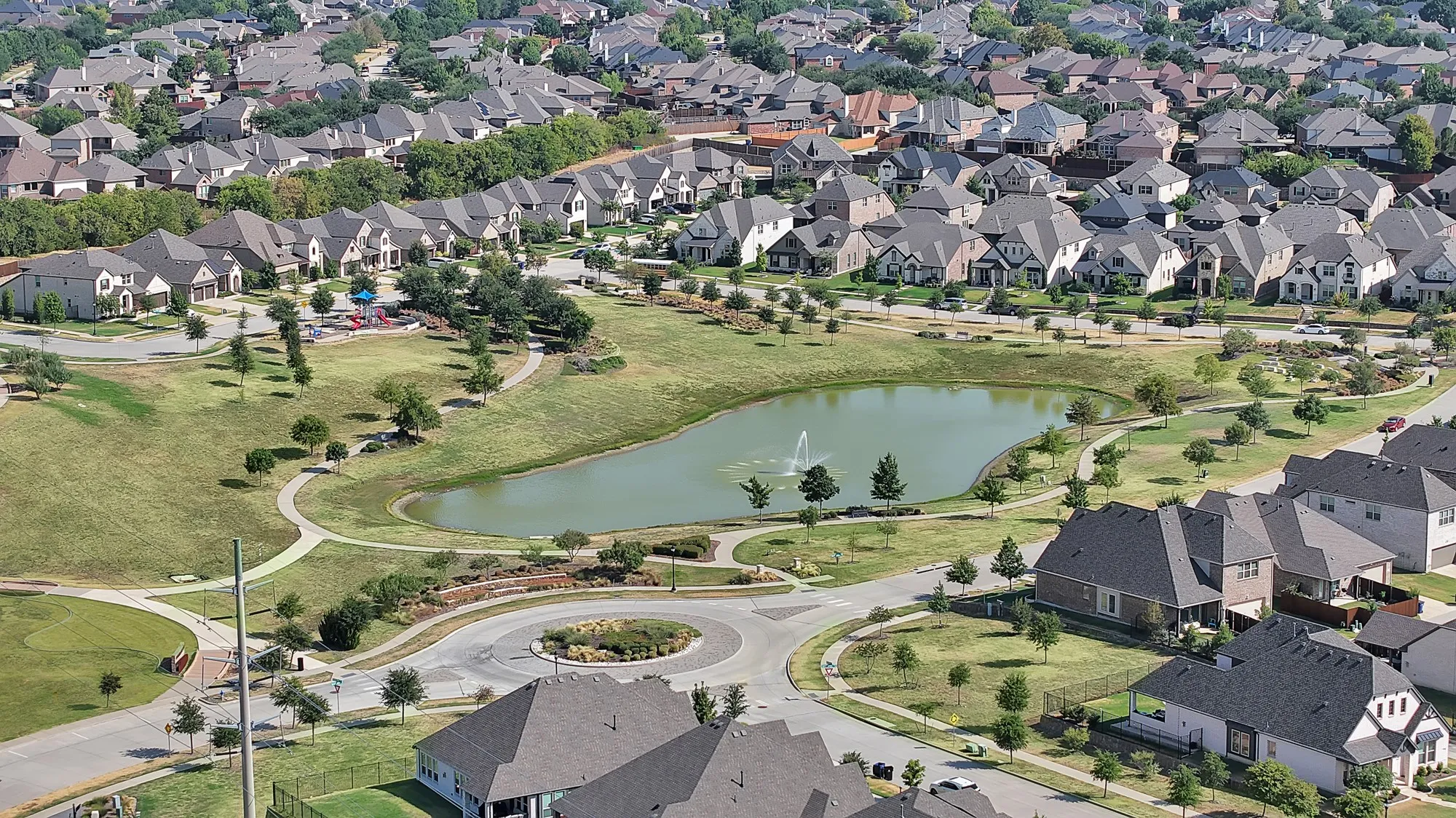 Single Family Residence For Sale in Denton County , 1247 Coneflower Drive, Frisco, Texas 75033, 3 Bedroom, 2 Bathroom, 2 Garage spaces, 2,267 Sqft, built in 2020, mls#21369637, Real Estate Agent in Frisco, Homes For Sale in Denton county, Homes For Sale in Frisco, Realtor in Frisco Texas, Real Estate Brokerage Independent Realty Texas, Luminita Cordes Realtor