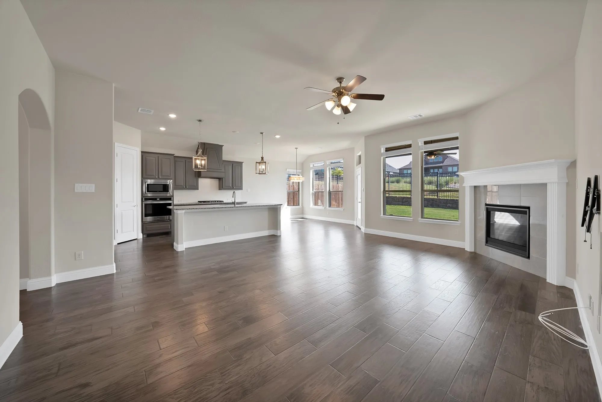Single Family Residence For Sale in Denton County , 1247 Coneflower Drive, Frisco, Texas 75033, 3 Bedroom, 2 Bathroom, 2 Garage spaces, 2,267 Sqft, built in 2020, mls#21369637, Real Estate Agent in Frisco, Homes For Sale in Denton county, Homes For Sale in Frisco, Realtor in Frisco Texas, Real Estate Brokerage Independent Realty Texas, Luminita Cordes Realtor