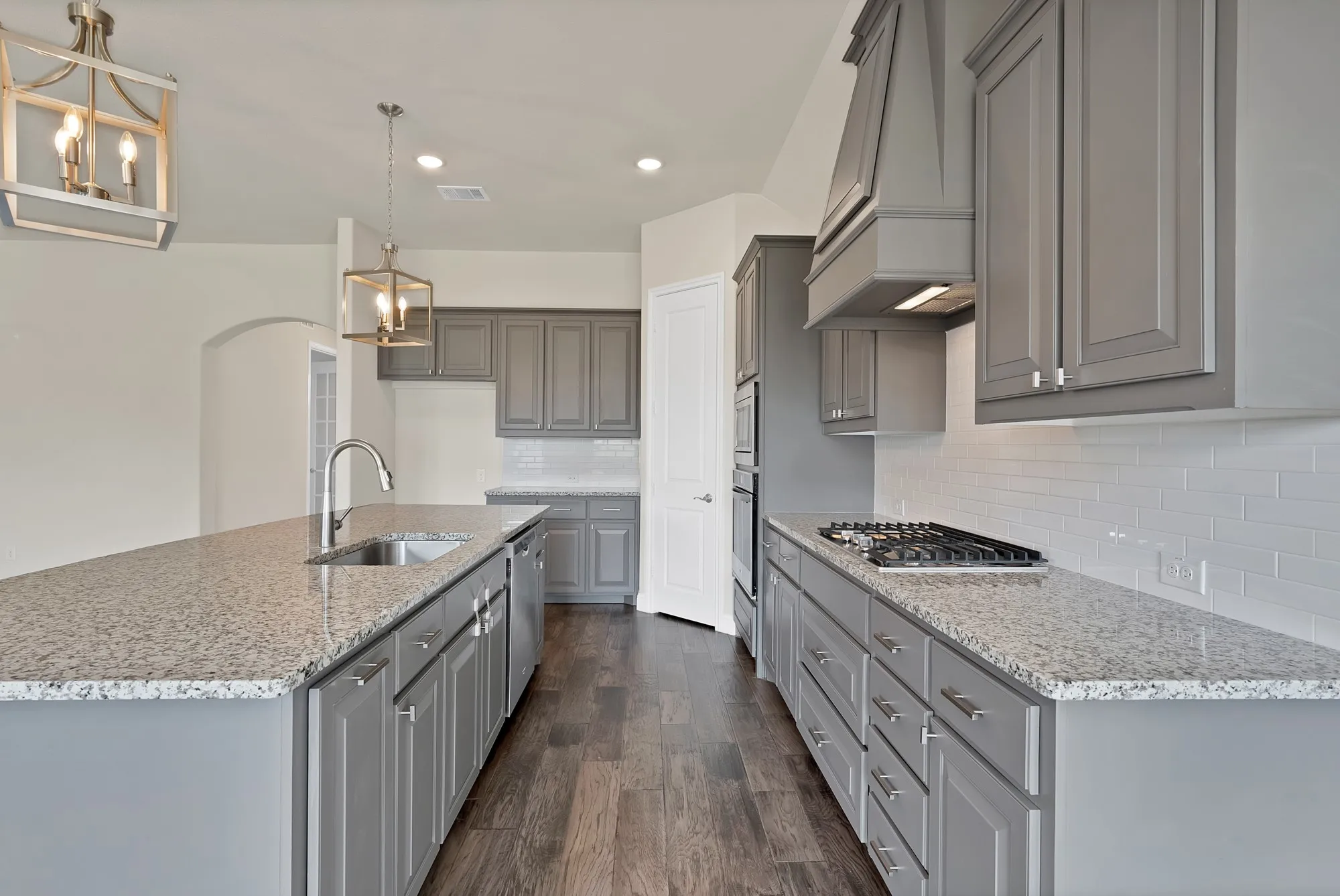 Single Family Residence For Sale in Denton County , 1247 Coneflower Drive, Frisco, Texas 75033, 3 Bedroom, 2 Bathroom, 2 Garage spaces, 2,267 Sqft, built in 2020, mls#21369637, Real Estate Agent in Frisco, Homes For Sale in Denton county, Homes For Sale in Frisco, Realtor in Frisco Texas, Real Estate Brokerage Independent Realty Texas, Luminita Cordes Realtor
