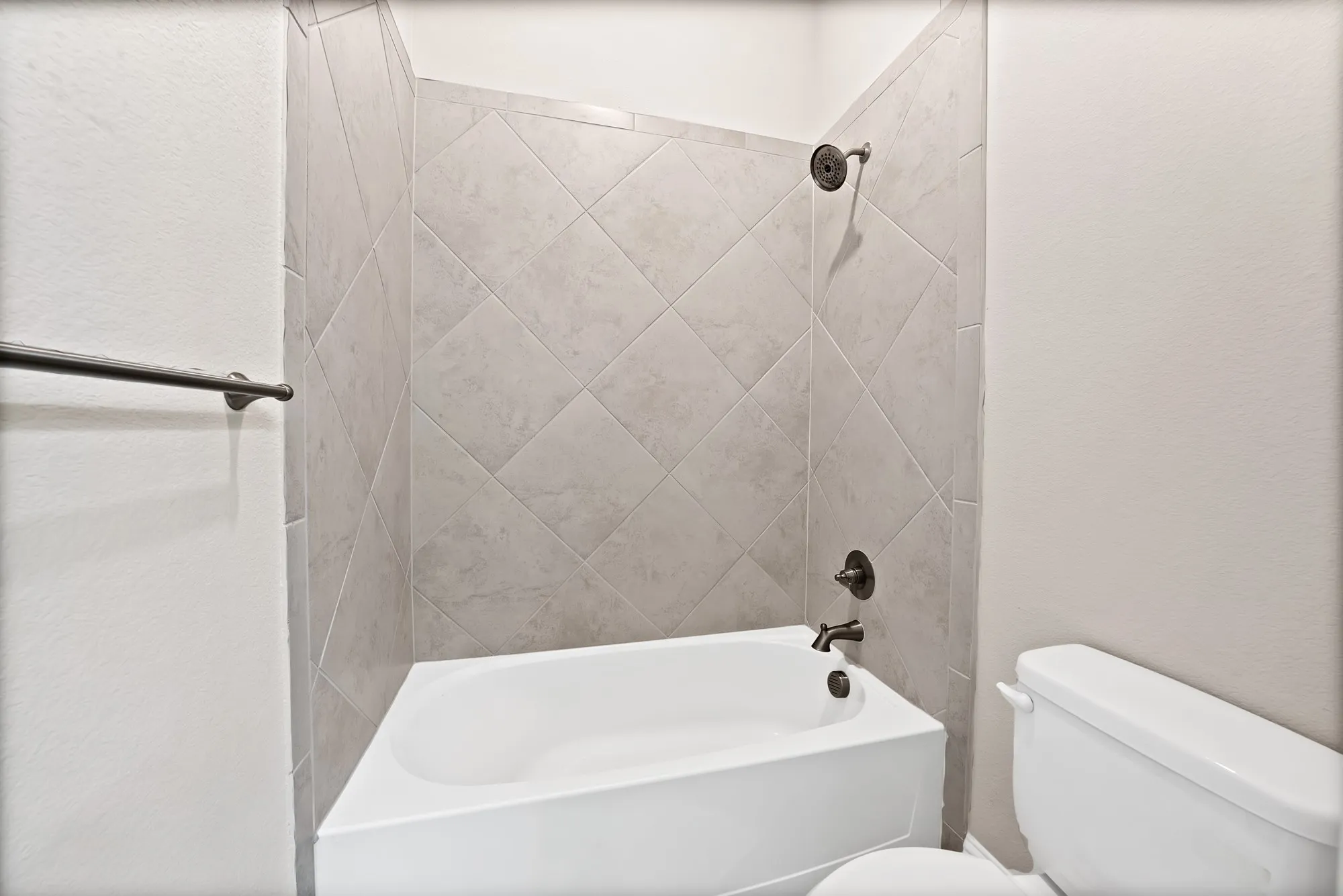 Single Family Residence For Sale in Denton County , 1247 Coneflower Drive, Frisco, Texas 75033, 3 Bedroom, 2 Bathroom, 2 Garage spaces, 2,267 Sqft, built in 2020, mls#21369637, Real Estate Agent in Frisco, Homes For Sale in Denton county, Homes For Sale in Frisco, Realtor in Frisco Texas, Real Estate Brokerage Independent Realty Texas, Luminita Cordes Realtor