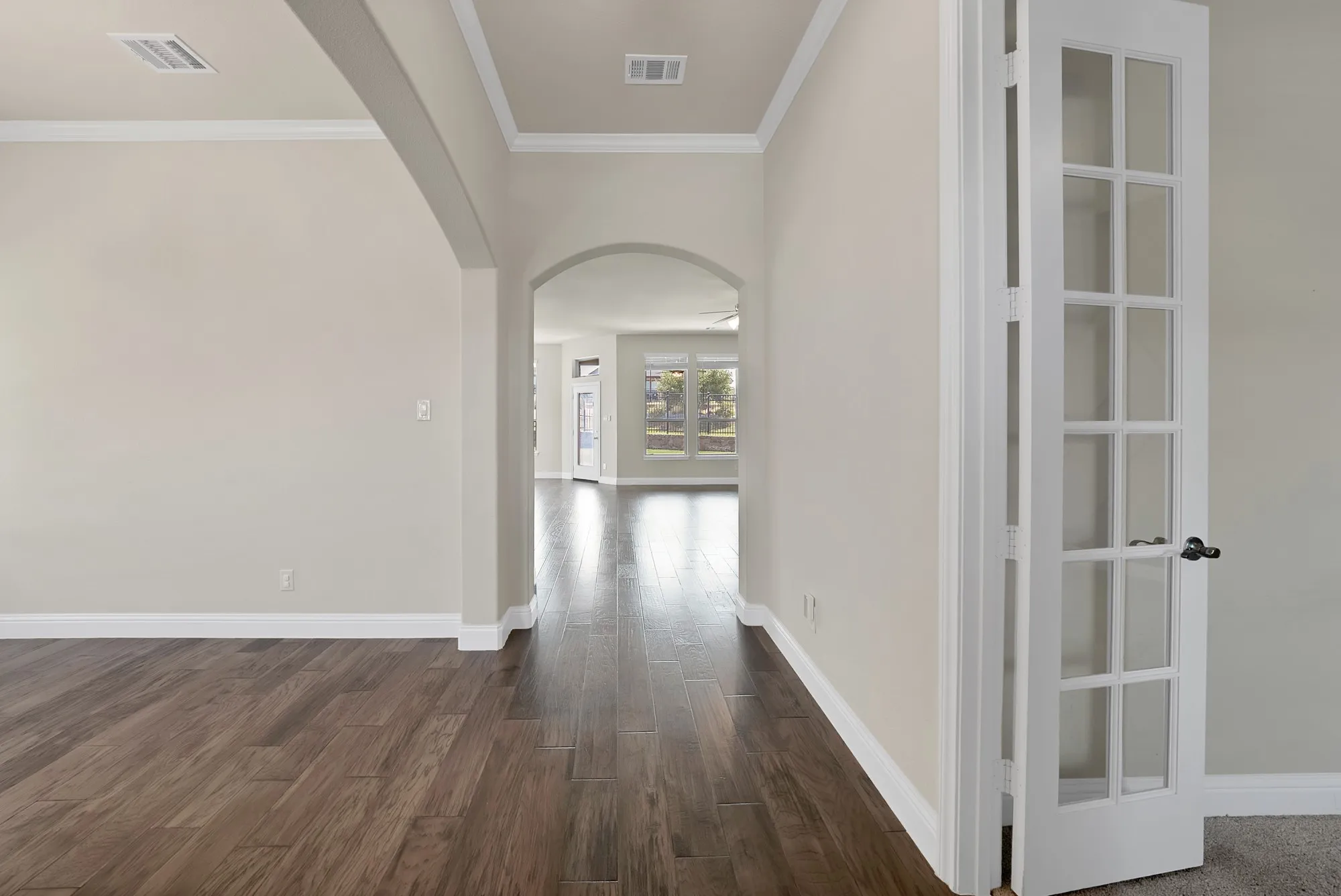 Single Family Residence For Sale in Denton County , 1247 Coneflower Drive, Frisco, Texas 75033, 3 Bedroom, 2 Bathroom, 2 Garage spaces, 2,267 Sqft, built in 2020, mls#21369637, Real Estate Agent in Frisco, Homes For Sale in Denton county, Homes For Sale in Frisco, Realtor in Frisco Texas, Real Estate Brokerage Independent Realty Texas, Luminita Cordes Realtor