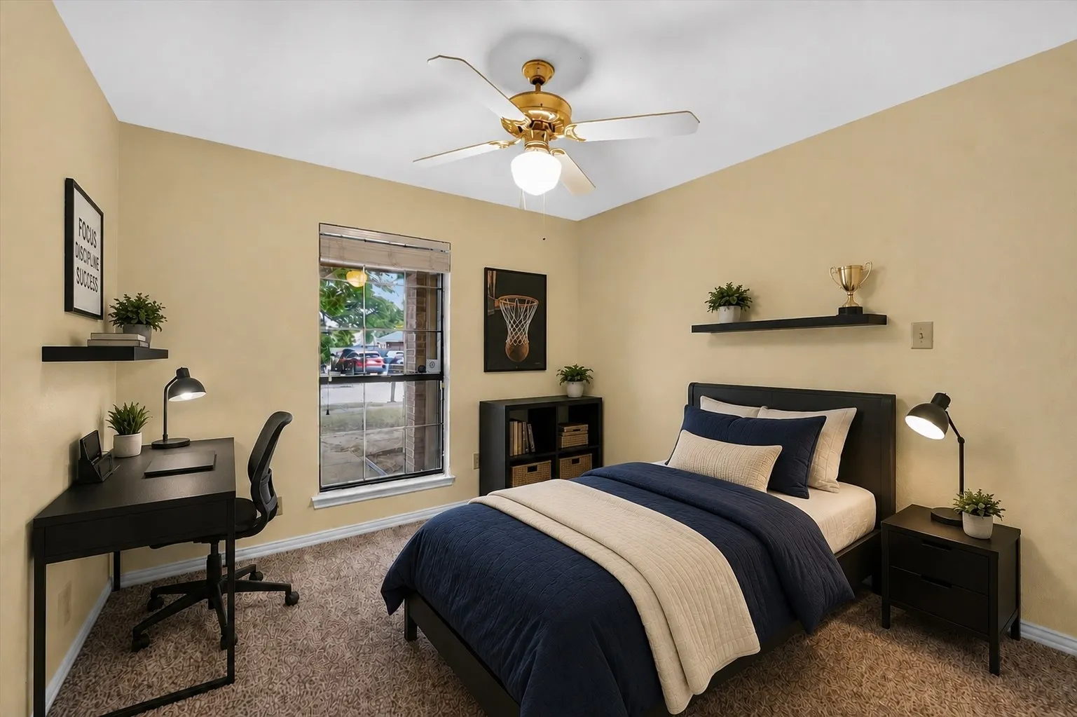 Single Family Residence For Sale in Dallas County , 724 Lemons Street, Cedar Hill, Texas 75104, 3 Bedroom, 2 Bathroom, Garage spaces, 1,491 Sqft, built in 1986, mls#21366414, Real Estate Agent in Cedar Hill, Homes For Sale in Dallas county, Homes For Sale in Cedar Hill, Realtor in Cedar Hill Texas, Real Estate Brokerage Independent Realty Texas, Luminita Cordes Realtor