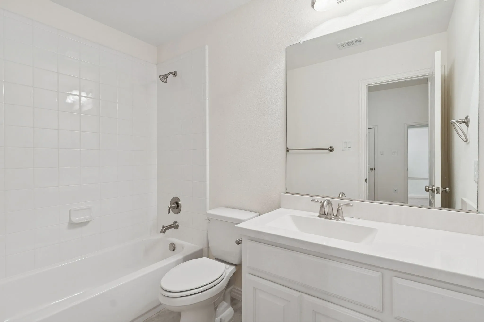 Single Family Residence For Rent in Denton County , 1433 5th Street, Argyle, Texas 76226, 5 Bedroom, 4 Bathroom, 3 Garage spaces, 3,728 Sqft, built in 2015, mls#21368787, Real Estate Agent in Argyle, Homes For Rent in Denton county, Homes For Rent in Argyle, Realtor in Argyle Texas, Real Estate Brokerage Independent Realty Texas, Luminita Cordes Realtor