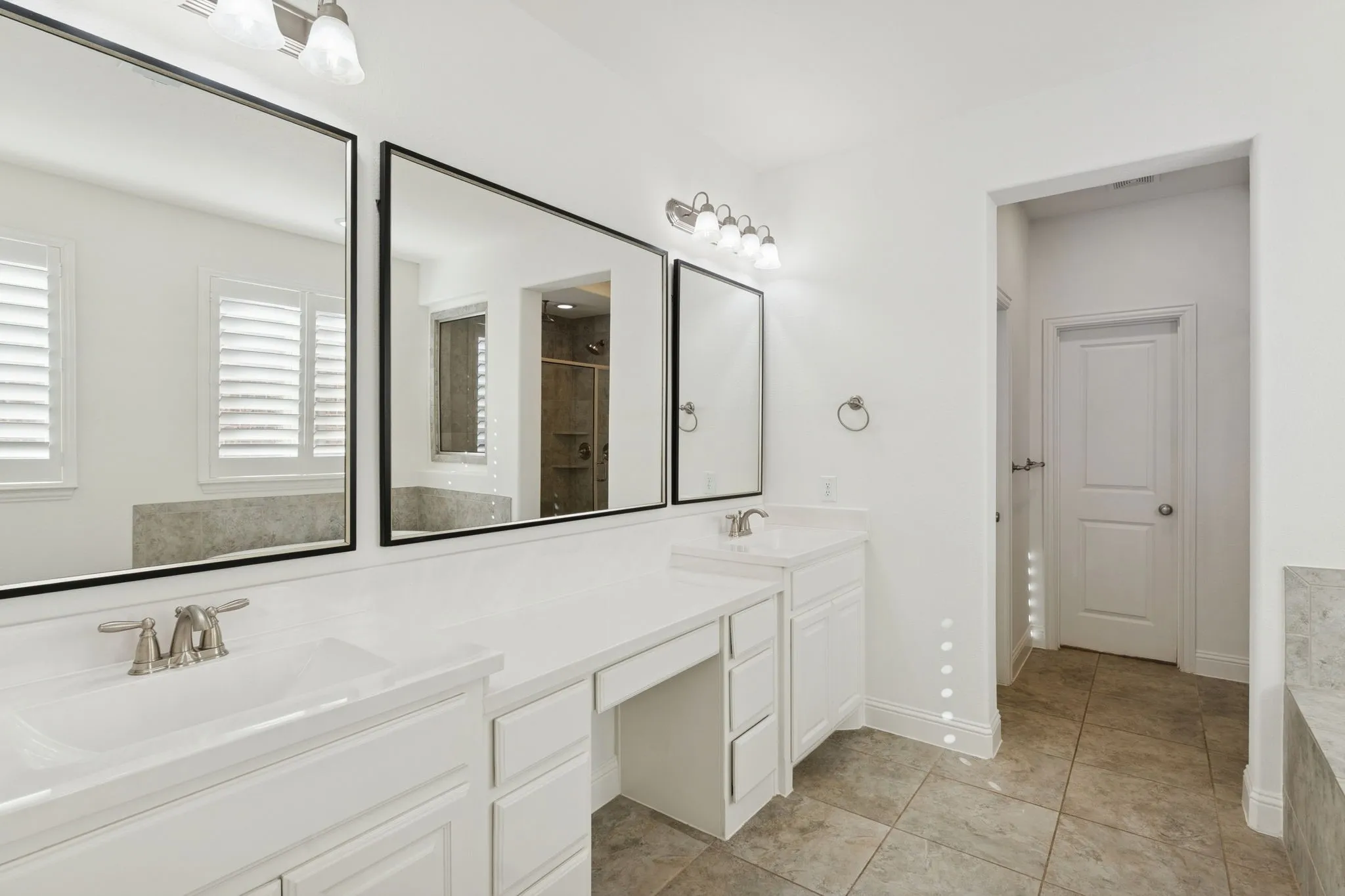 Single Family Residence For Rent in Denton County , 1433 5th Street, Argyle, Texas 76226, 5 Bedroom, 4 Bathroom, 3 Garage spaces, 3,728 Sqft, built in 2015, mls#21368787, Real Estate Agent in Argyle, Homes For Rent in Denton county, Homes For Rent in Argyle, Realtor in Argyle Texas, Real Estate Brokerage Independent Realty Texas, Luminita Cordes Realtor