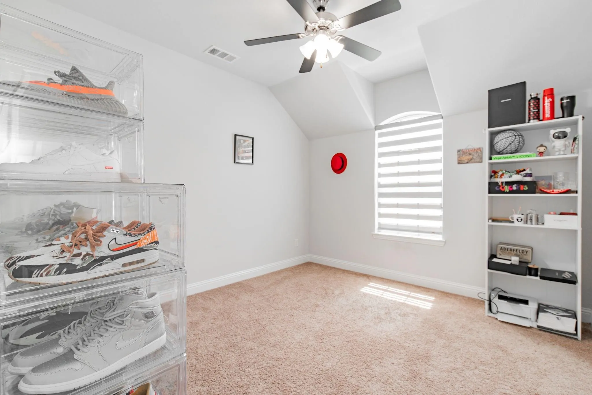 Single Family Residence For Rent in Collin County , 4300 Del Rey Avenue, Mc Kinney, Texas 75070, 4 Bedroom, 4 Bathroom, 2 Garage spaces, 2,757 Sqft, built in 2019, mls#21367031, Real Estate Agent in Mc Kinney, Homes For Rent in Collin county, Homes For Rent in Mc Kinney, Realtor in Mc Kinney Texas, Real Estate Brokerage Independent Realty Texas, Luminita Cordes Realtor