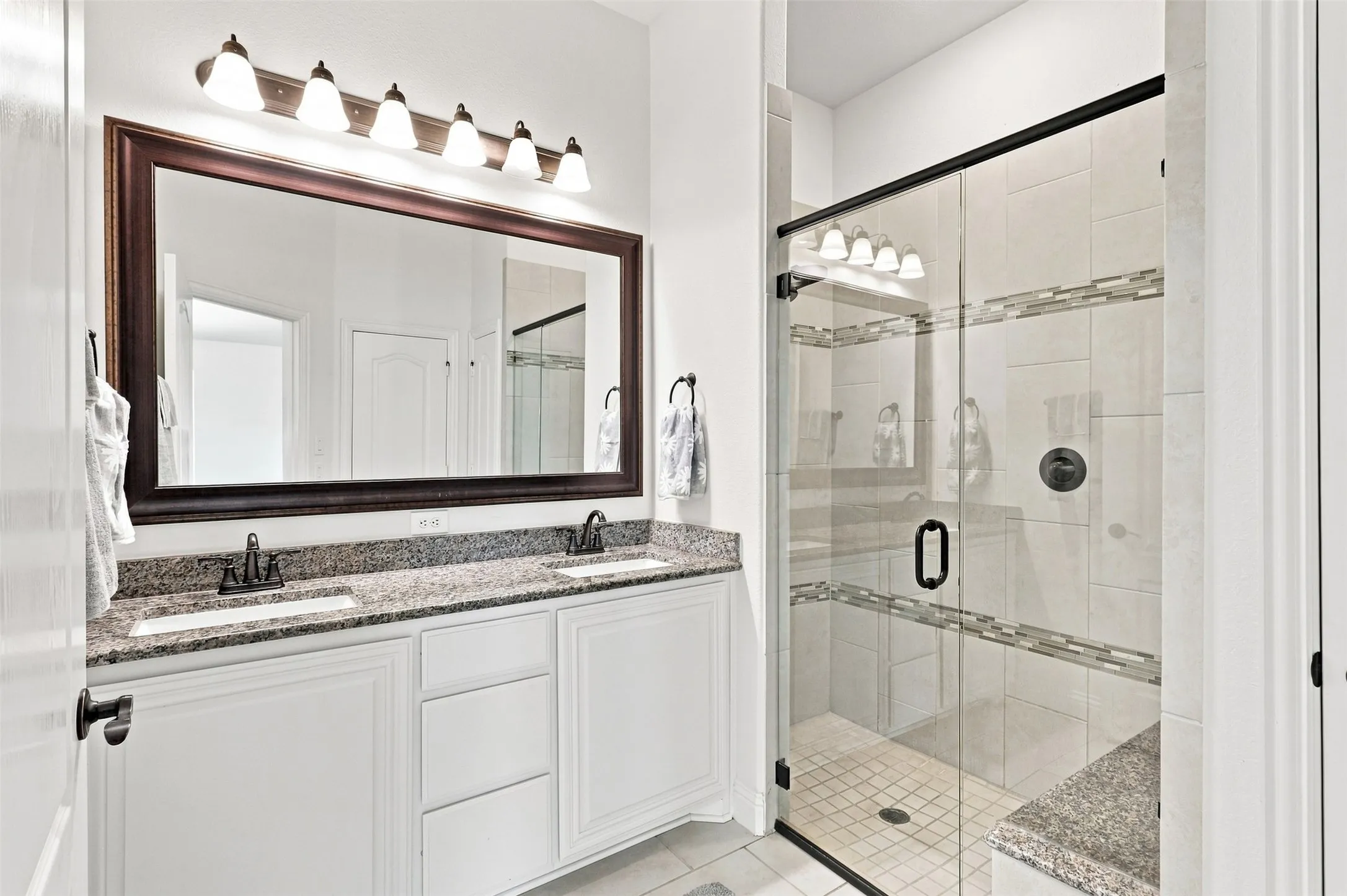 Single Family Residence For Sale in Denton County , 303 Pineview Lane, Ponder, Texas 76259, 4 Bedroom, 3 Bathroom, 2 Garage spaces, 2,456 Sqft, built in 2022, mls#21369243, Real Estate Agent in Ponder, Homes For Sale in Denton county, Homes For Sale in Ponder, Realtor in Ponder Texas, Real Estate Brokerage Independent Realty Texas, Luminita Cordes Realtor