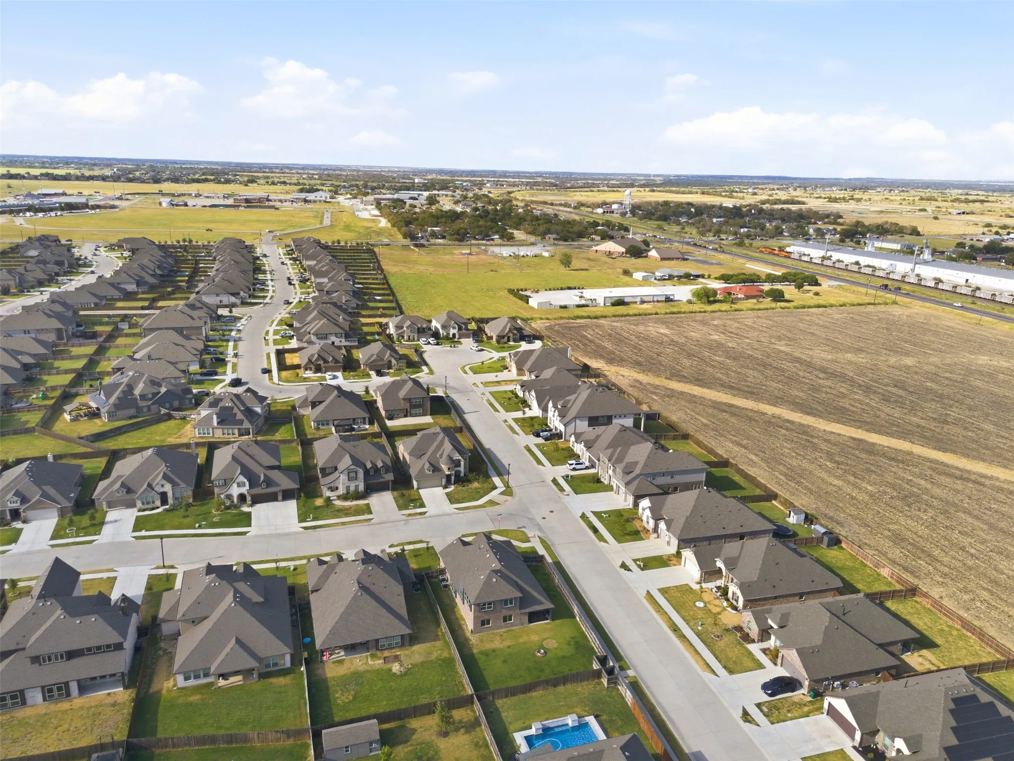 Single Family Residence For Sale in Denton County , 303 Pineview Lane, Ponder, Texas 76259, 4 Bedroom, 3 Bathroom, 2 Garage spaces, 2,456 Sqft, built in 2022, mls#21369243, Real Estate Agent in Ponder, Homes For Sale in Denton county, Homes For Sale in Ponder, Realtor in Ponder Texas, Real Estate Brokerage Independent Realty Texas, Luminita Cordes Realtor