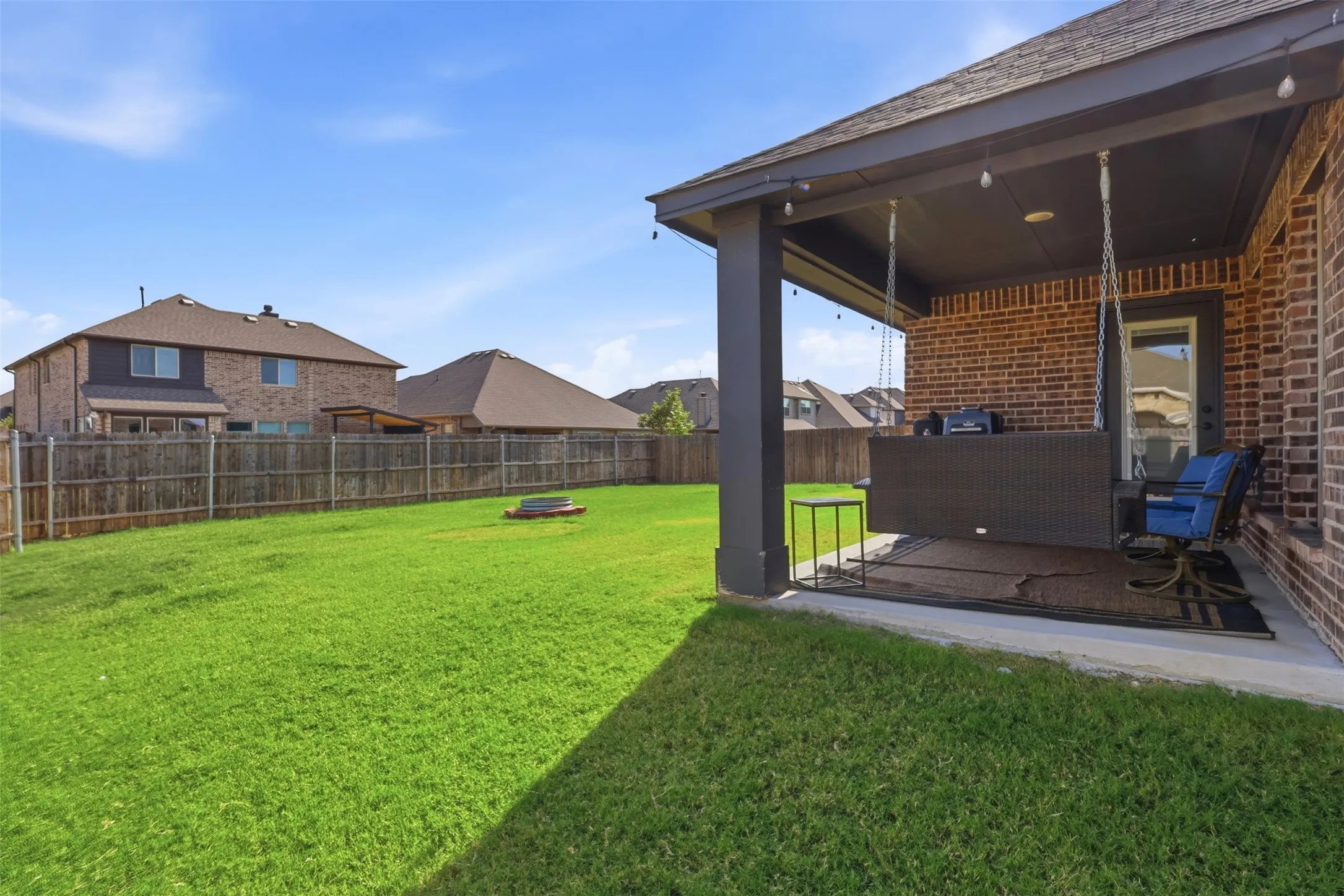 Single Family Residence For Sale in Denton County , 303 Pineview Lane, Ponder, Texas 76259, 4 Bedroom, 3 Bathroom, 2 Garage spaces, 2,456 Sqft, built in 2022, mls#21369243, Real Estate Agent in Ponder, Homes For Sale in Denton county, Homes For Sale in Ponder, Realtor in Ponder Texas, Real Estate Brokerage Independent Realty Texas, Luminita Cordes Realtor