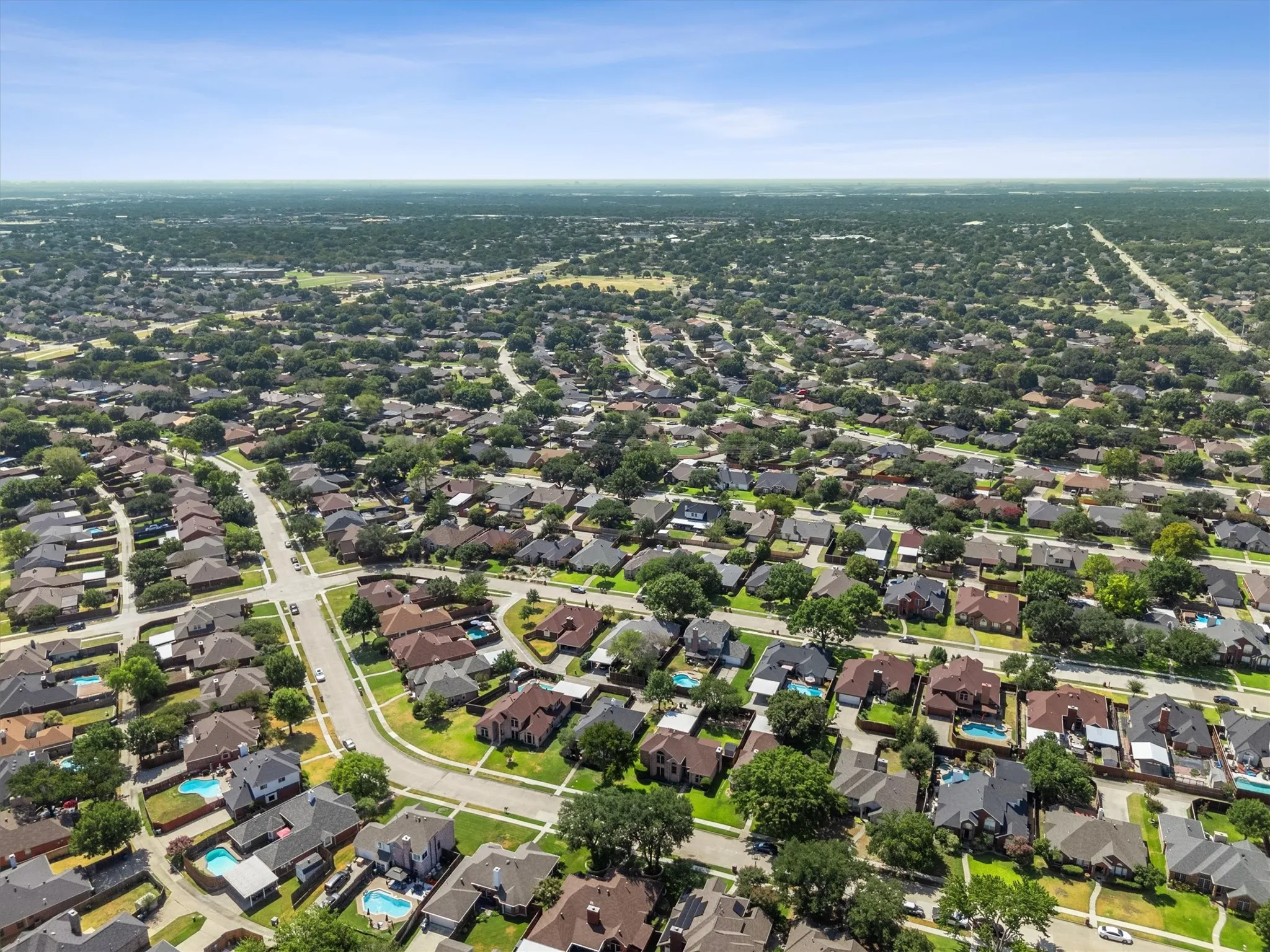 Single Family Residence For Sale in Denton County , 1622 Glenmore Drive, Lewisville, Texas 75077, 3 Bedroom, 2 Bathroom, 2 Garage spaces, 1,714 Sqft, built in 1991, mls#21363855, Real Estate Agent in Lewisville, Homes For Sale in Denton county, Homes For Sale in Lewisville, Realtor in Lewisville Texas, Real Estate Brokerage Independent Realty Texas, Luminita Cordes Realtor