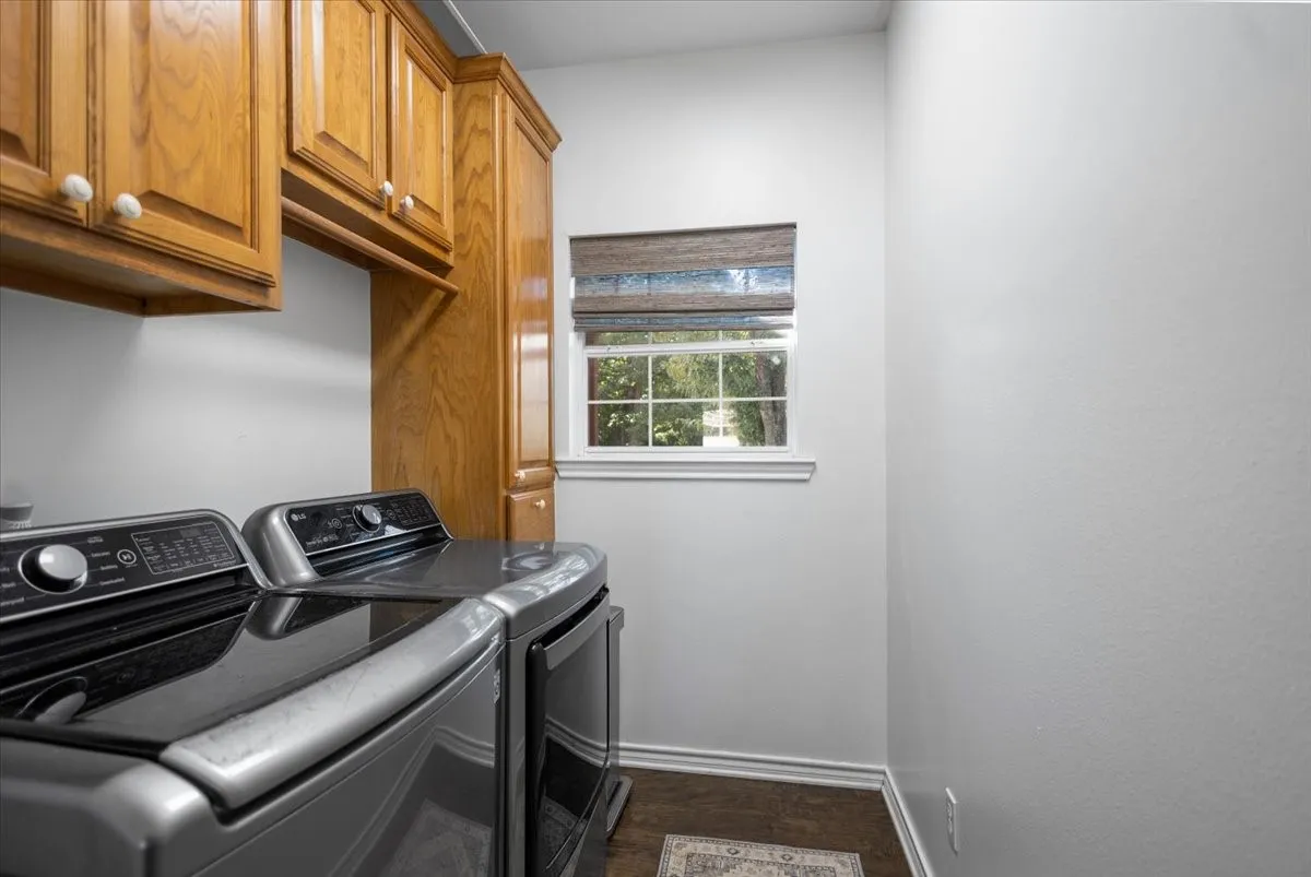Single Family Residence For Sale in Smith County , 22205 N US HIGHWAY 69, Mineola, Texas 75773, 4 Bedroom, 3 Bathroom, 2 Garage spaces, 2,227 Sqft, built in 2001, mls#21329236, Real Estate Agent in Mineola, Homes For Sale in Smith county, Homes For Sale in Mineola, Realtor in Mineola Texas, Real Estate Brokerage Independent Realty Texas, Luminita Cordes Realtor