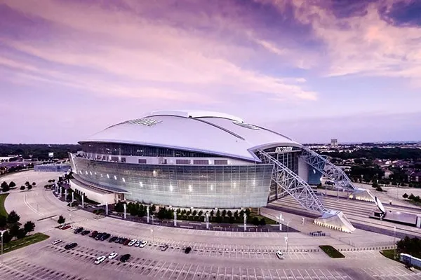 Minutes to AT&T Stadium