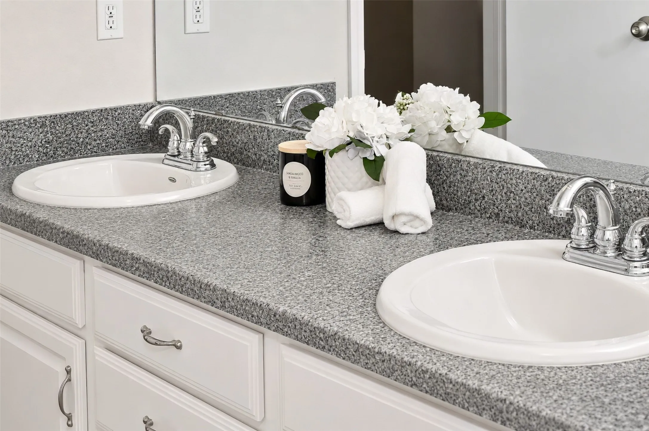 Dual vanities.