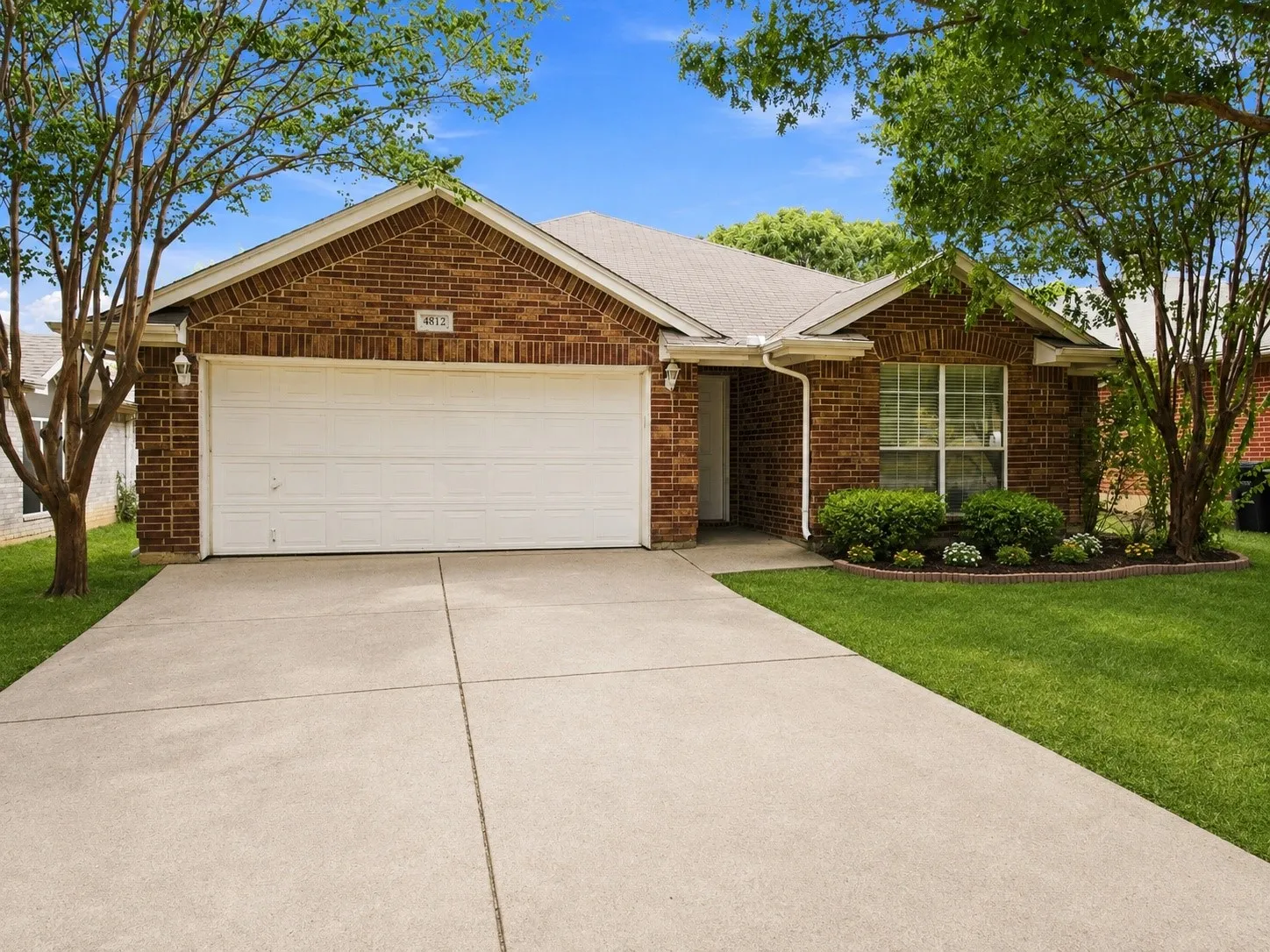 Single Family Residence For Sale in Tarrant County , 4812 Stetson Drive S, Fort Worth, Texas 76244, 3 Bedroom, 2 Bathroom, 2 Garage spaces, 1,532 Sqft, built in 2001, mls#21363089, Real Estate Agent in Fort Worth, Homes For Sale in Tarrant county, Homes For Sale in Fort Worth, Realtor in Fort Worth Texas, Real Estate Brokerage Independent Realty Texas, Luminita Cordes Realtor