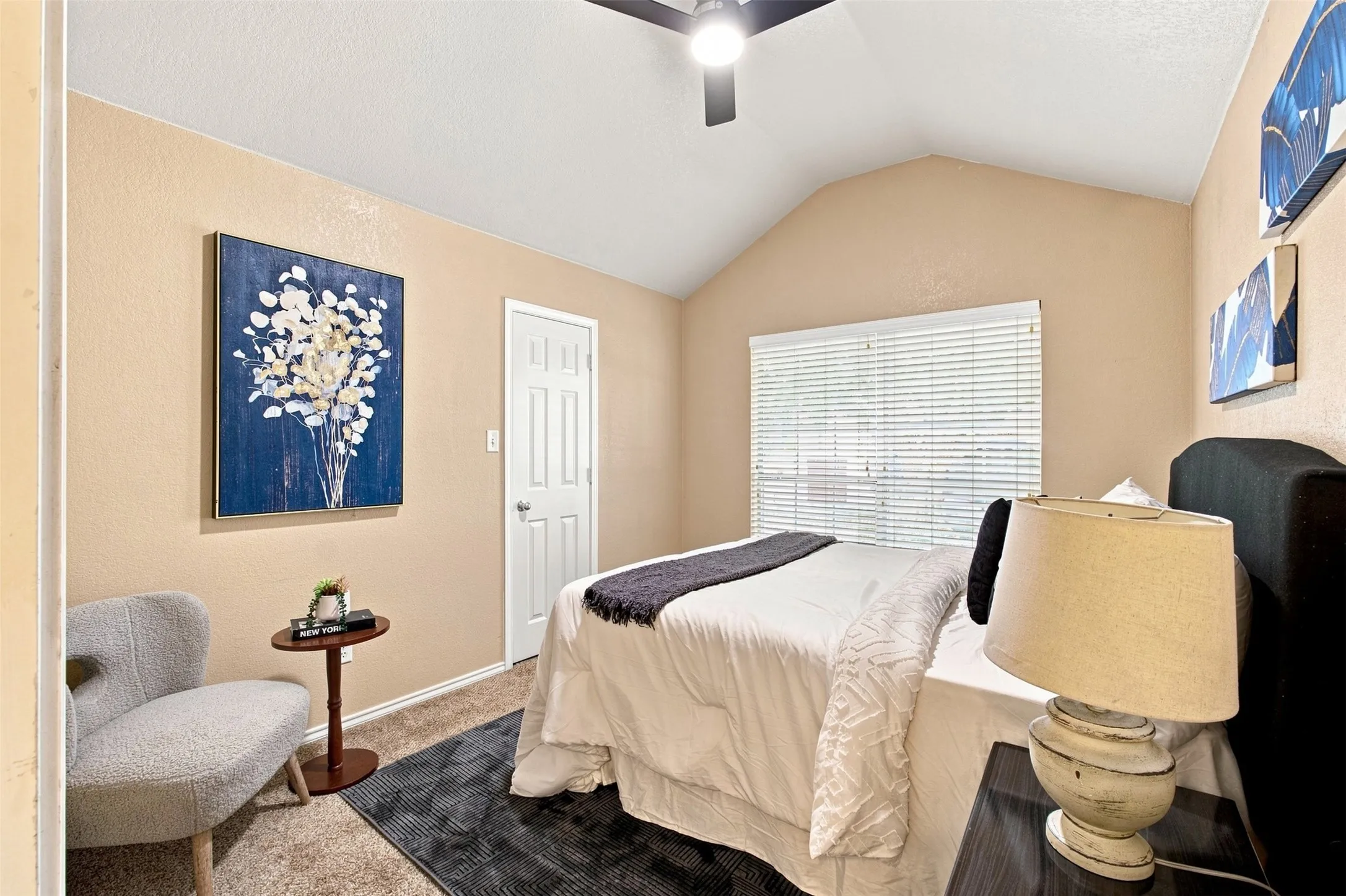 Single Family Residence For Sale in Tarrant County , 4812 Stetson Drive S, Fort Worth, Texas 76244, 3 Bedroom, 2 Bathroom, 2 Garage spaces, 1,532 Sqft, built in 2001, mls#21363089, Real Estate Agent in Fort Worth, Homes For Sale in Tarrant county, Homes For Sale in Fort Worth, Realtor in Fort Worth Texas, Real Estate Brokerage Independent Realty Texas, Luminita Cordes Realtor