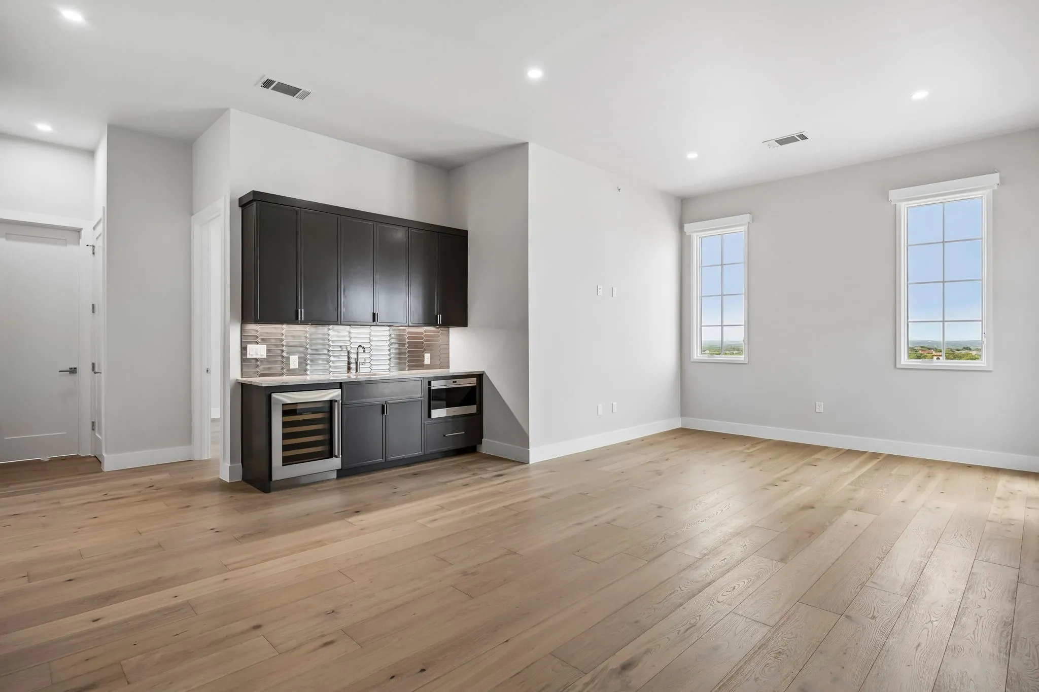 Condominium For Rent in Tarrant County , 49 Arta Drive 203, Westlake, Texas 76262, 2 Bedroom, 2 Bathroom, 2 Garage spaces, 2,407 Sqft, built in 2026, mls#21368343, Real Estate Agent in Westlake, Homes For Rent in Tarrant county, Homes For Rent in Westlake, Realtor in Westlake Texas, Real Estate Brokerage Independent Realty Texas, Luminita Cordes Realtor