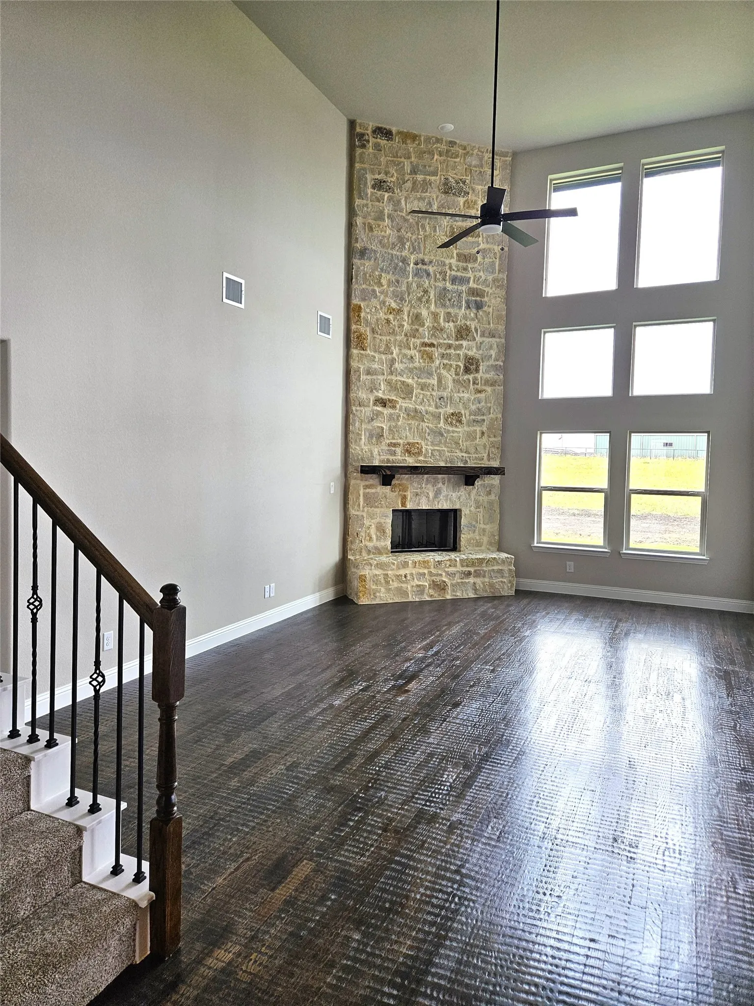 Single Family Residence For Sale in Grayson County , 2705 Silo Lane, Van Alstyne, Texas 75495, 4 Bedroom, 4 Bathroom, 6 Garage spaces, 2,716 Sqft, built in 2026, mls#21369822, Real Estate Agent in Van Alstyne, Homes For Sale in Grayson county, Homes For Sale in Van Alstyne, Realtor in Van Alstyne Texas, Real Estate Brokerage Independent Realty Texas, Luminita Cordes Realtor