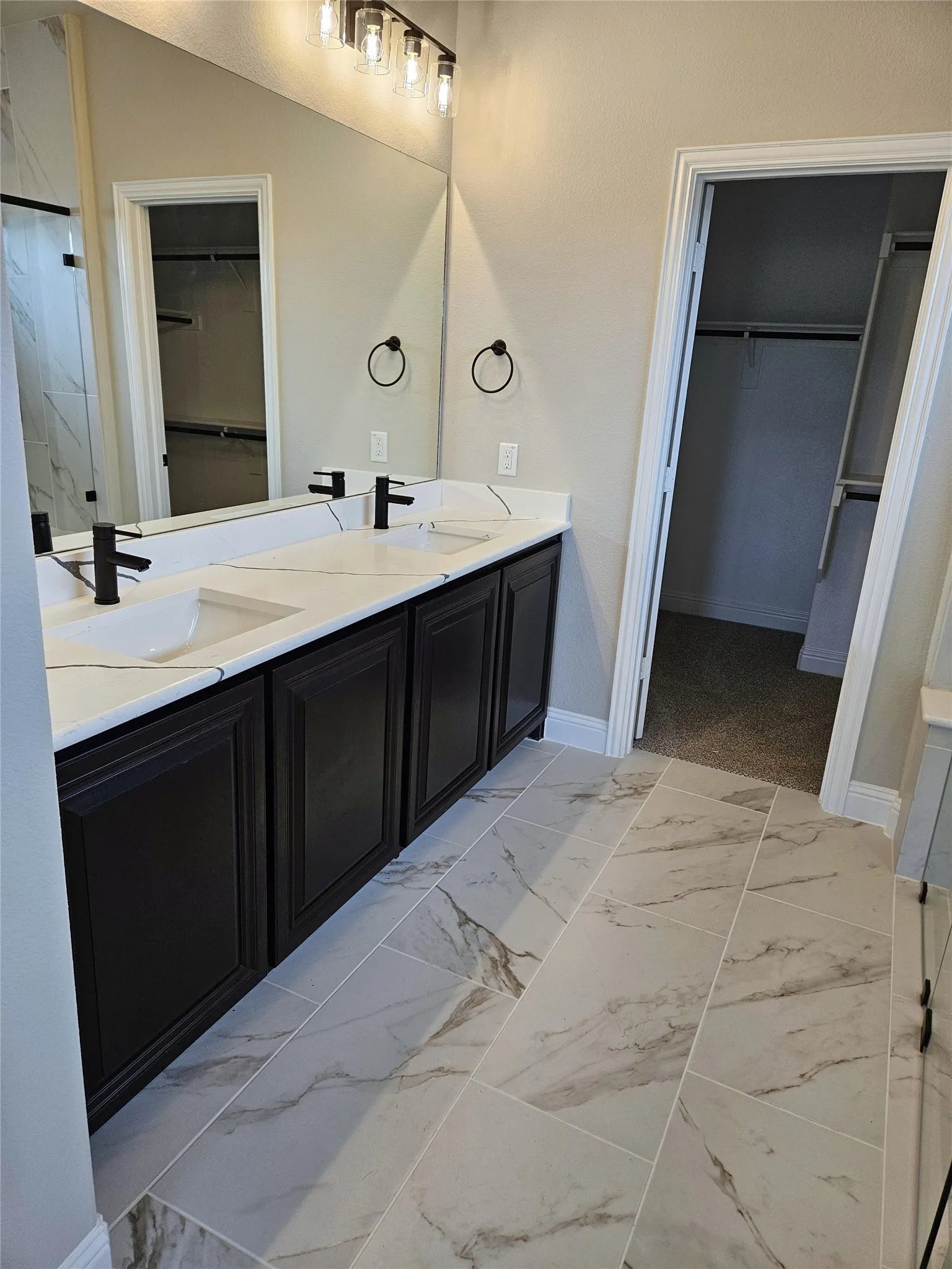 Single Family Residence For Sale in Grayson County , 2705 Silo Lane, Van Alstyne, Texas 75495, 4 Bedroom, 4 Bathroom, 6 Garage spaces, 2,716 Sqft, built in 2026, mls#21369822, Real Estate Agent in Van Alstyne, Homes For Sale in Grayson county, Homes For Sale in Van Alstyne, Realtor in Van Alstyne Texas, Real Estate Brokerage Independent Realty Texas, Luminita Cordes Realtor